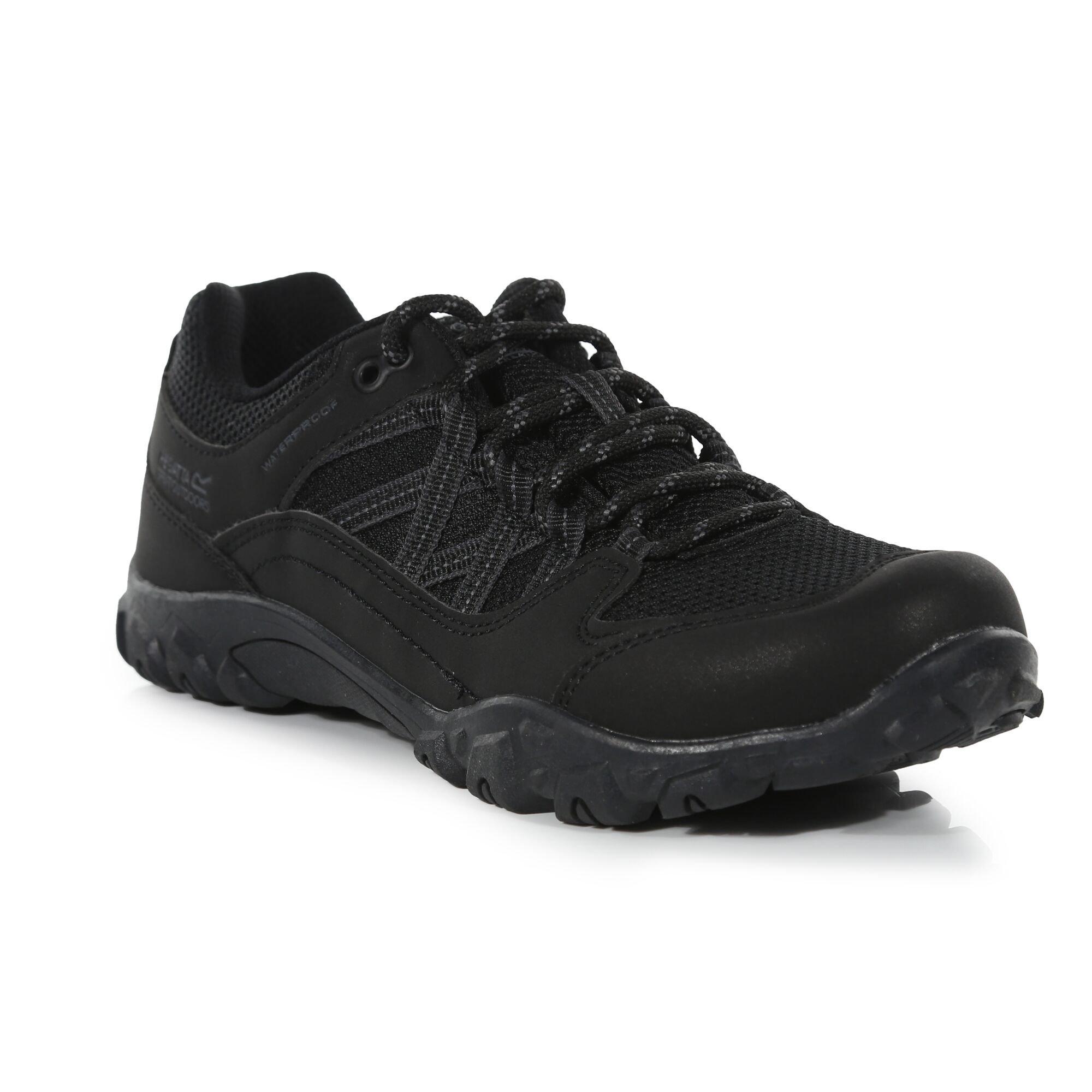 Boty Regatta Black 2422112 Edgepoint Low Junior Walking Boots - 2