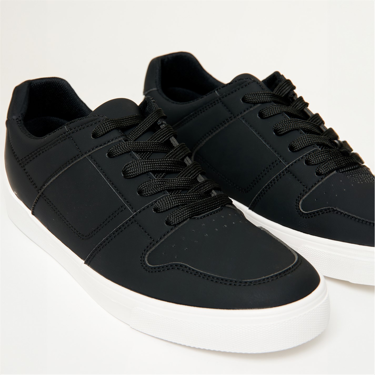 Threadbare Stitch Detail Court Trainers - 2