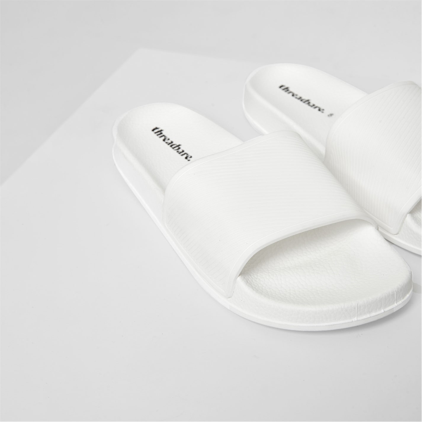 Threadbare White 3768652 Lightweight Sliders - 2