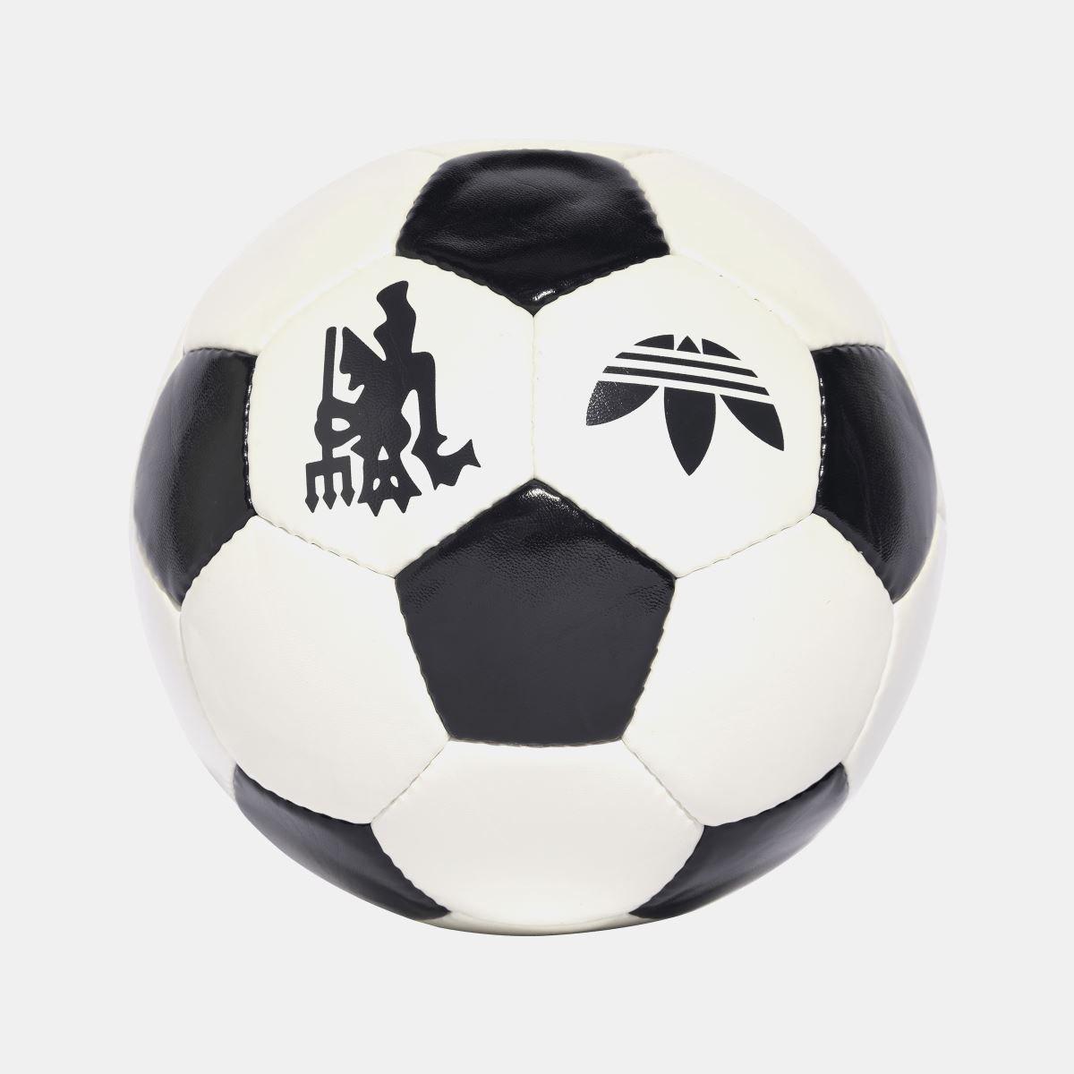 Tenisky adidas Originals Off White 2598985 Manchester United Third Club Ball - 2