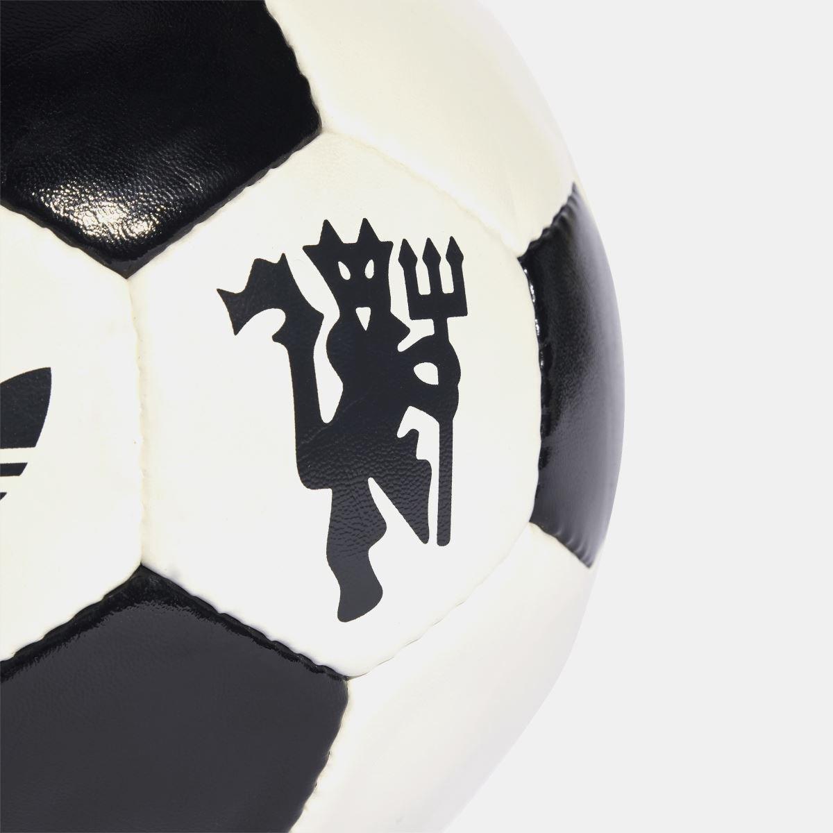 Tenisky adidas Originals Off White 2598985 Manchester United Third Club Ball - 3