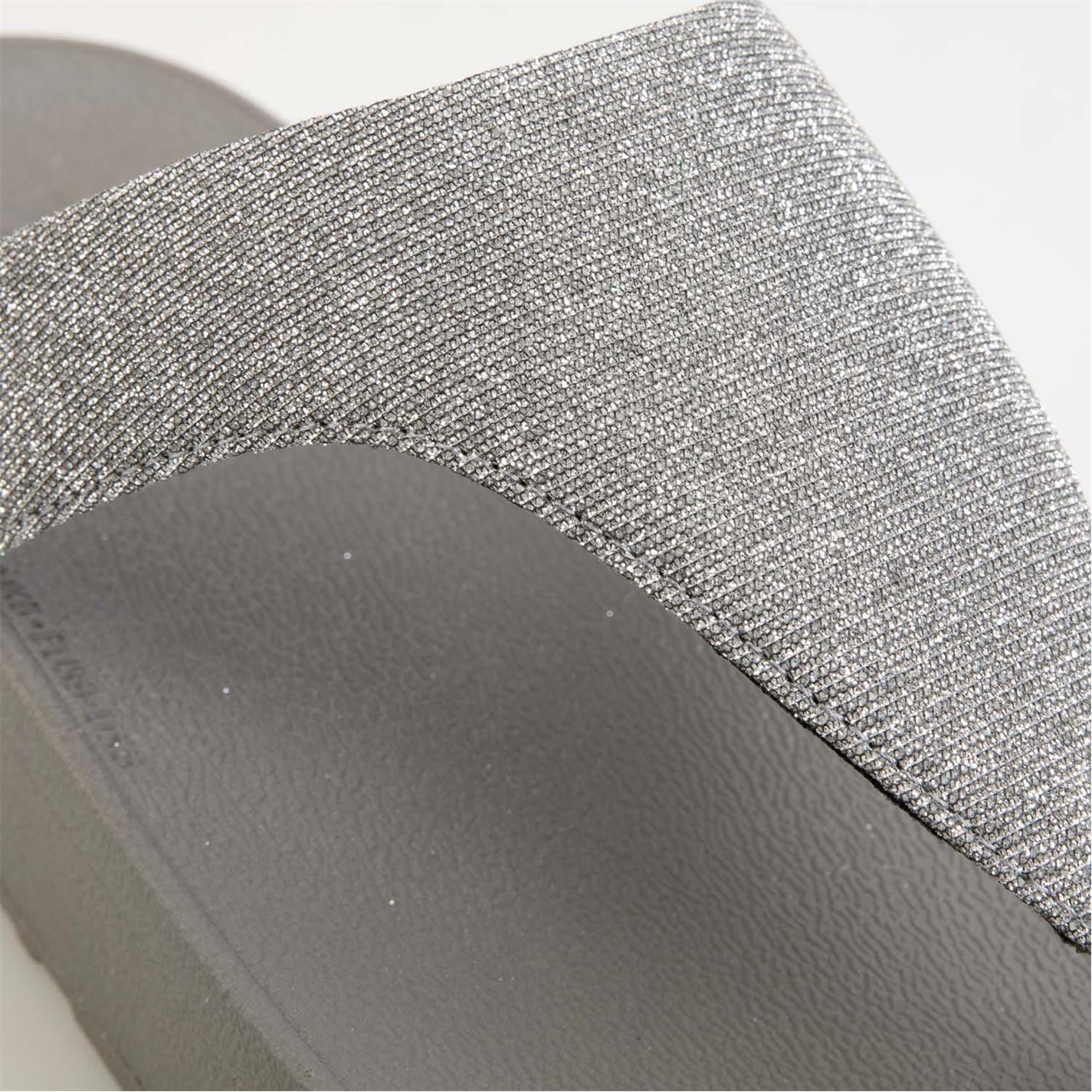 FitFlop Gunmetal 158485 Lottie Glitzy Toe Thong Sandals - 6