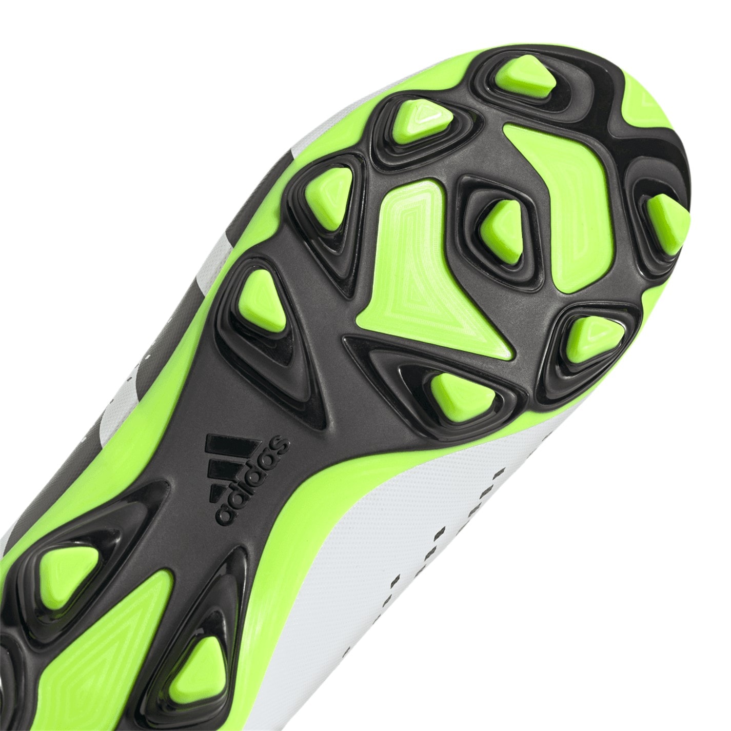 Kopačky adidas White 9044662 Predator Accuracy.4 FxG Football Boots - 8