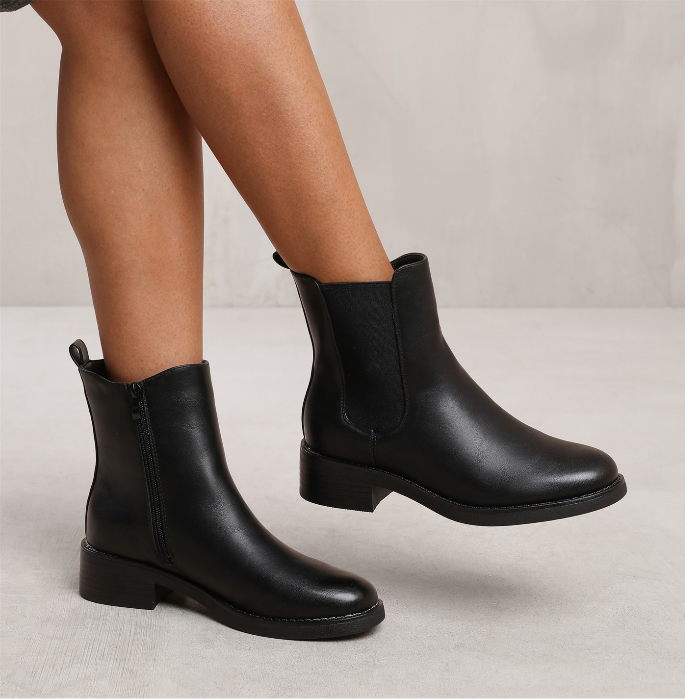 Topánky Where’s That From Black PU 6979526 Ankle Boot With Elastic Panel And Side Zip - 2
