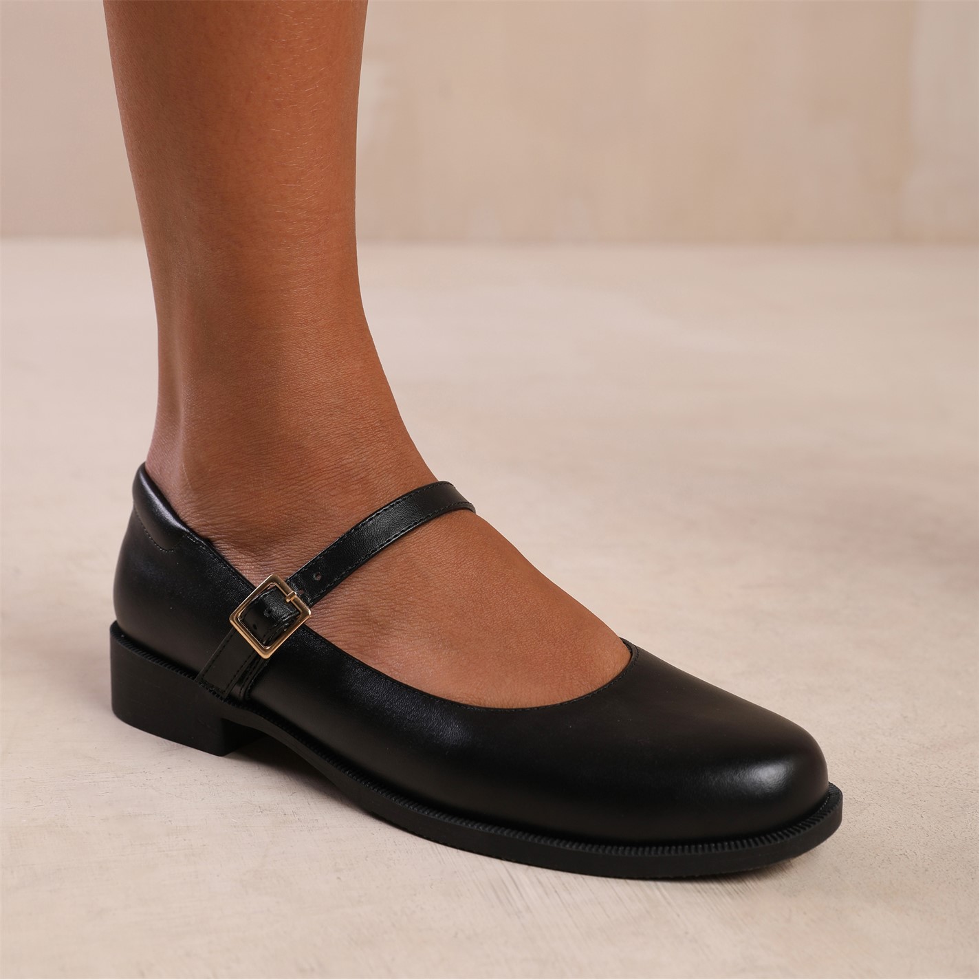 Where’s That From Black PU 7047605 Black Pu Kingston Bucke Low Heel Loafers - 2