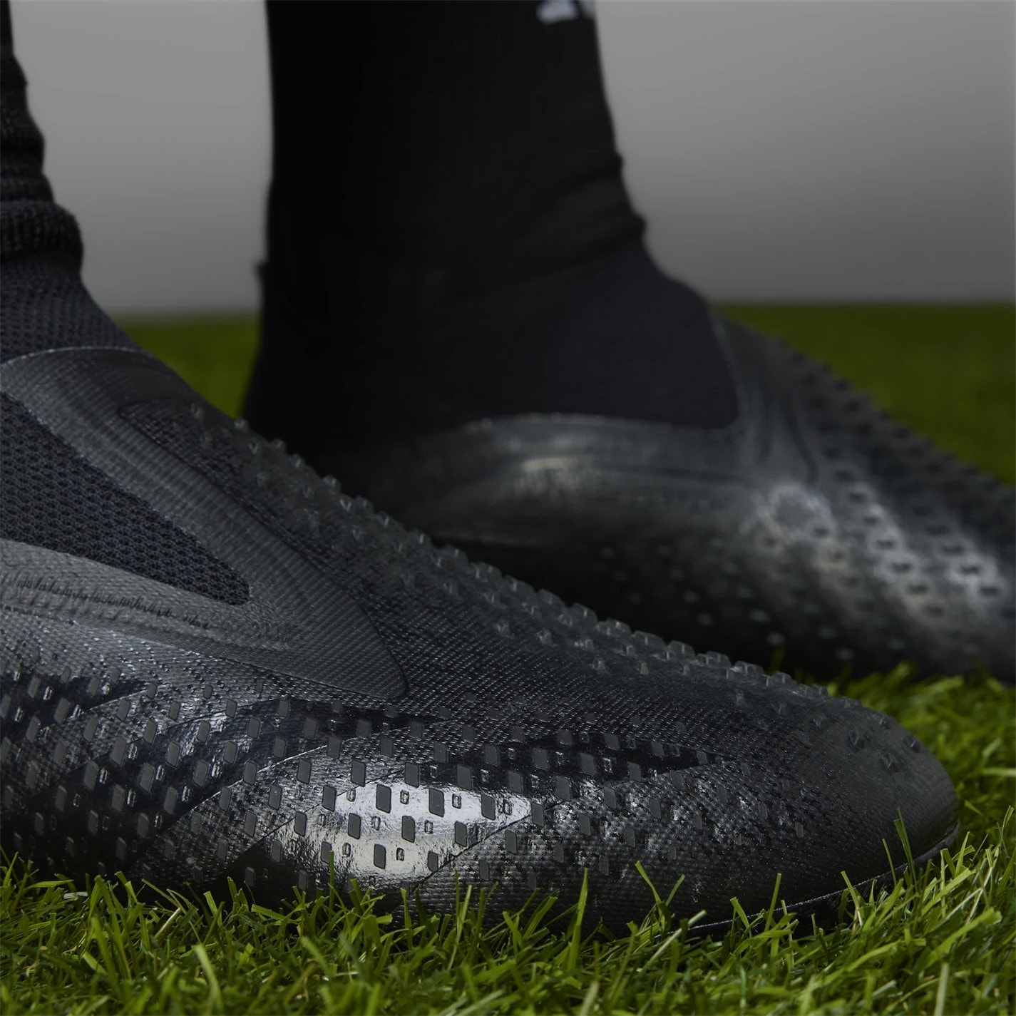 Kopačky adidas Predator Accuracy+ Firm Ground Black-White 8545280 Predator Accuracy+ Firm Ground Football Boots - 15