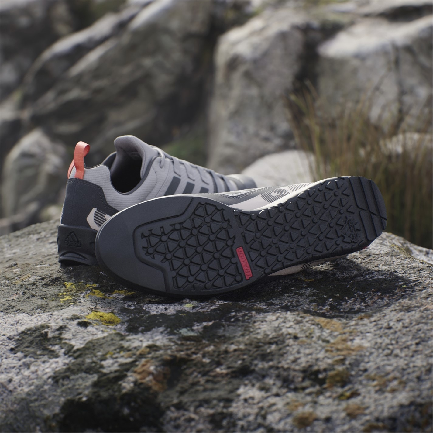 Tenisky adidas Grey 9155593 Terrex Swift Solo 2.0 Hiking Shoes - 11