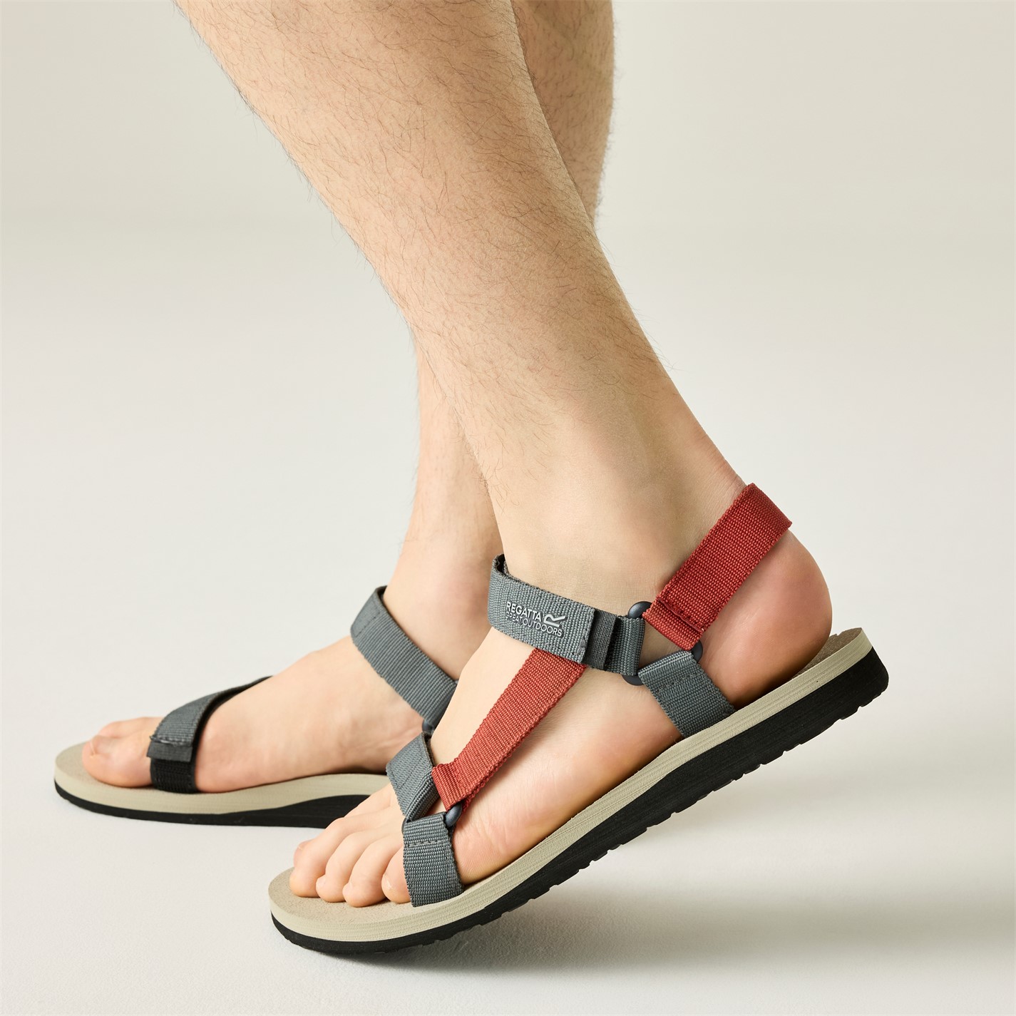 Nohavice Regatta DkStorm 900434 Mens Vendeavour Sandals - 1