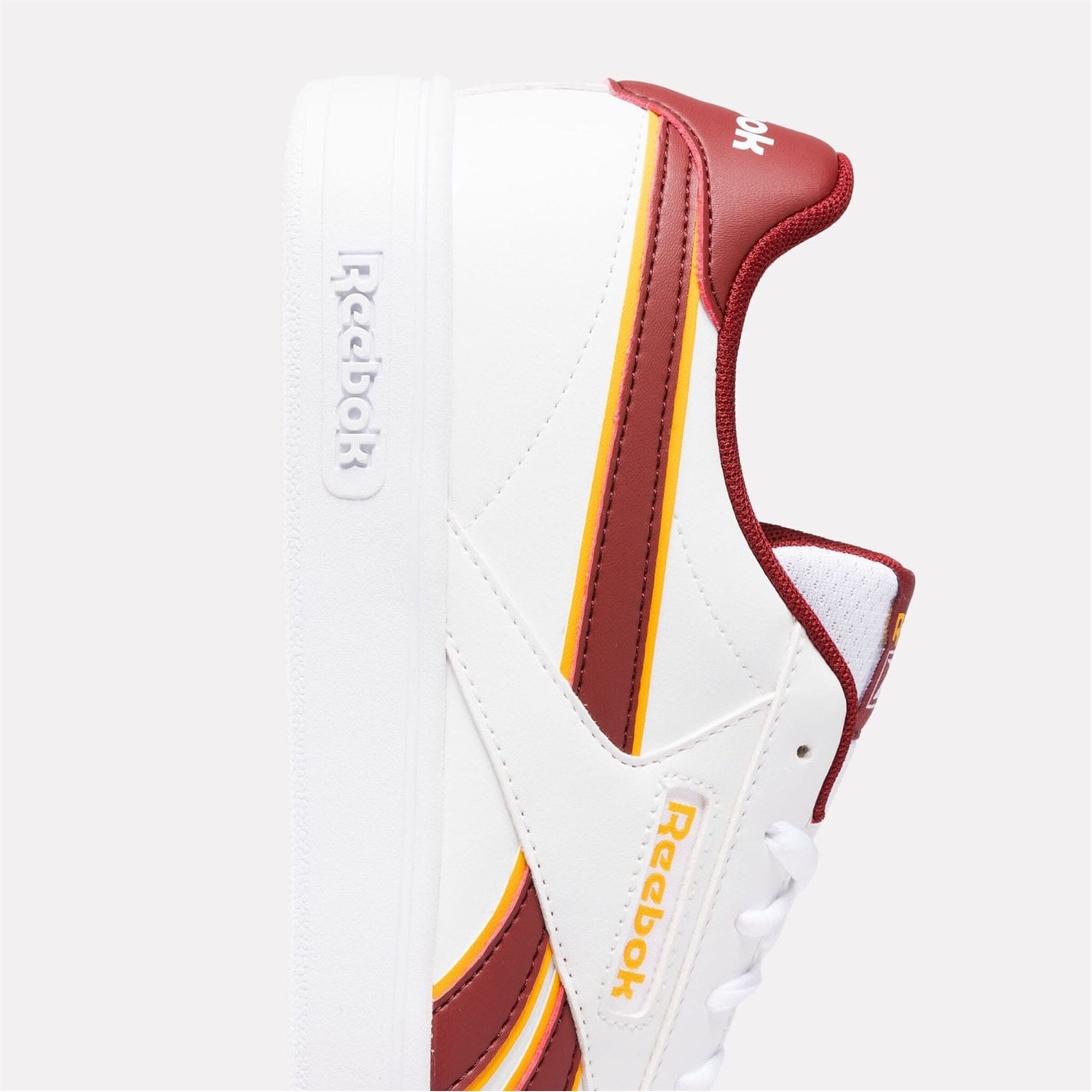 Tenisky Reebok White red 8206527 Court Retro Trainers - 6