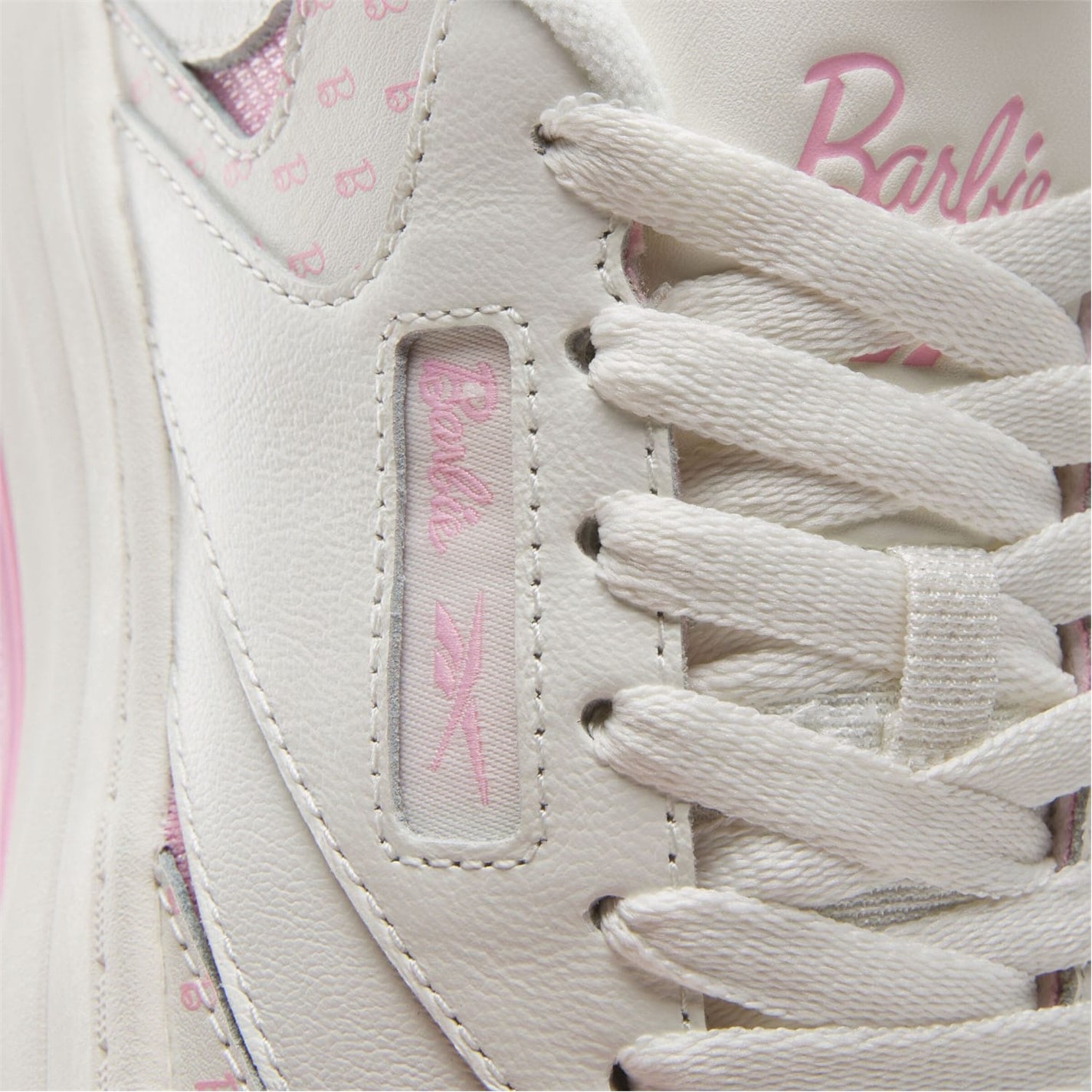 Tenisky Reebok White pink 5364734 X Barbie Club C Trainers - 6