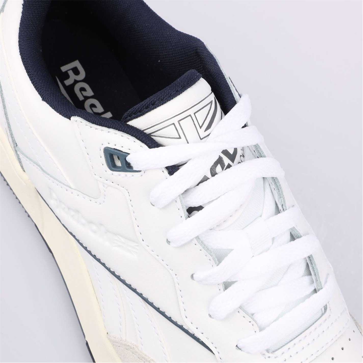 Tenisky Reebok White Navy 3145593 BB 4000 II Trainers - 5
