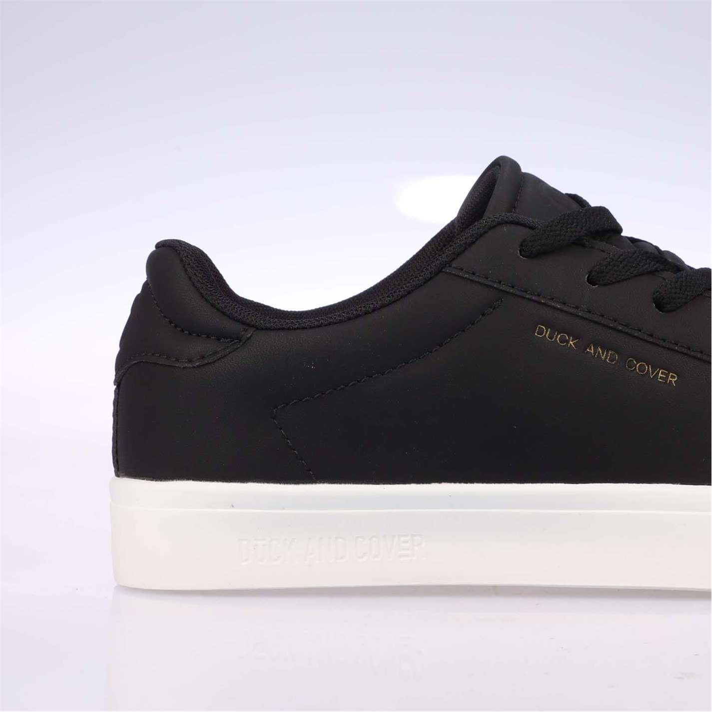 Tenisky Duck and Cover Black 1858811 Clasper Trainers - 5