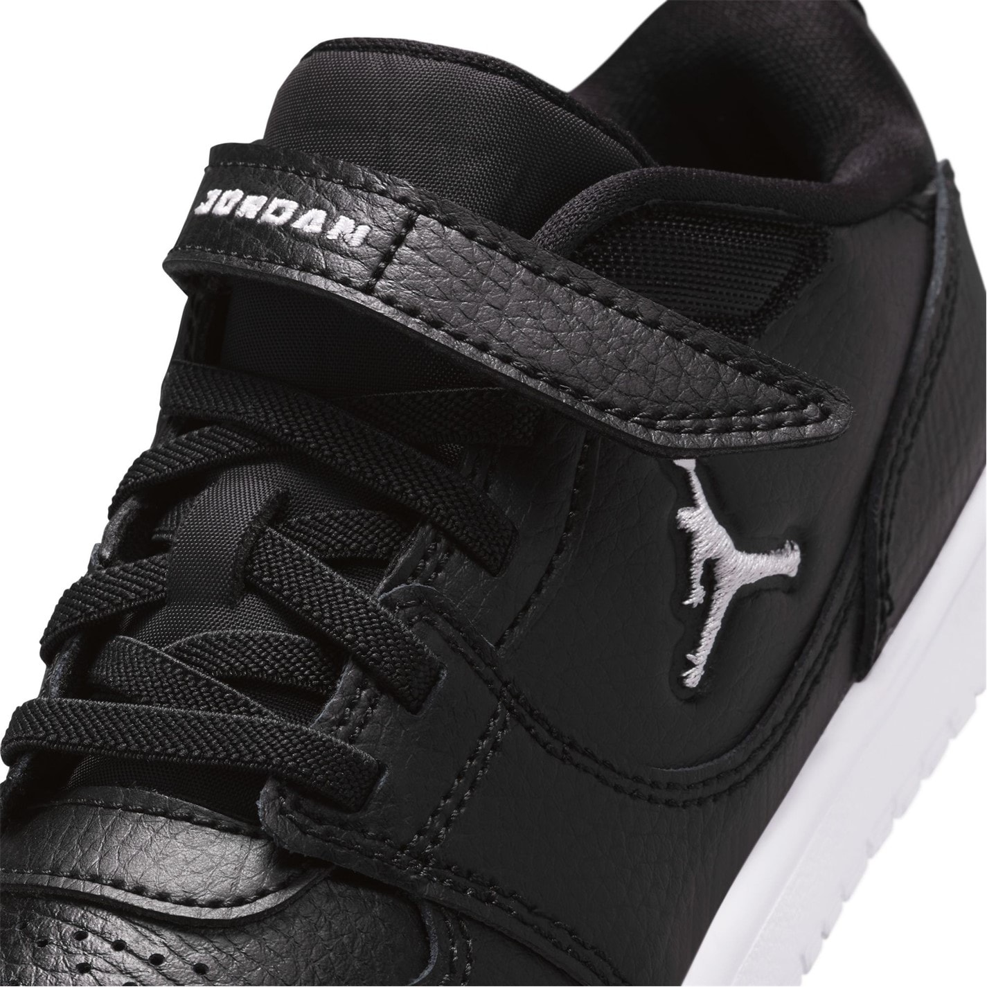 Tenisky Air Jordan Black 7190718 Kids' Low-Top Trainers - 7