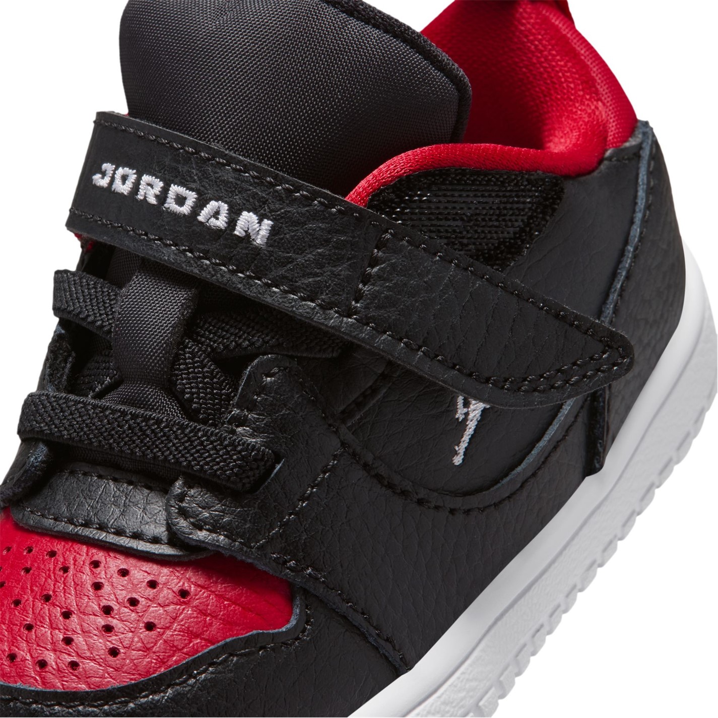 Tenisky Air Jordan Black 3121856 Kids' Low-Top Trainers - 7
