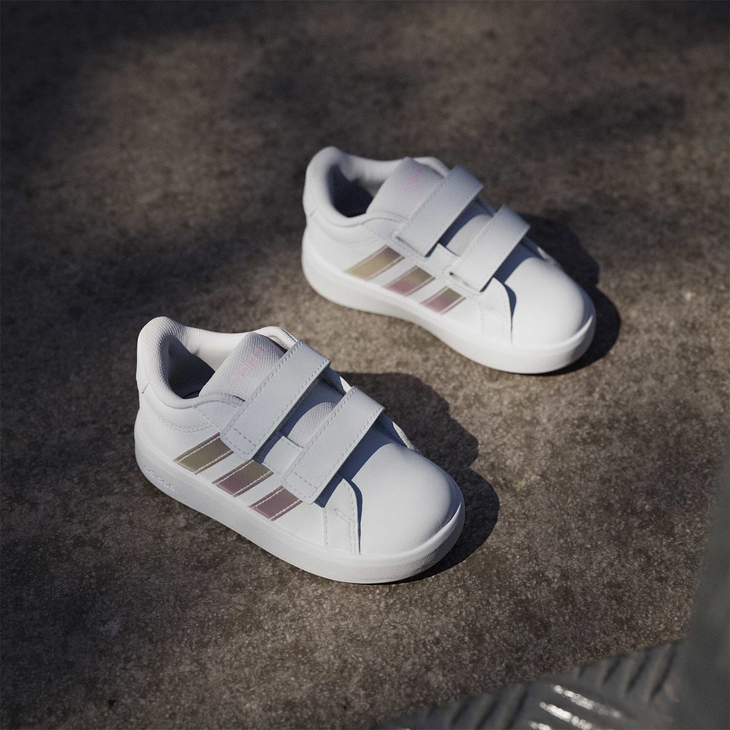 Tenisky adidas Wht 438051 Kids' Low-Top Trainers - 12
