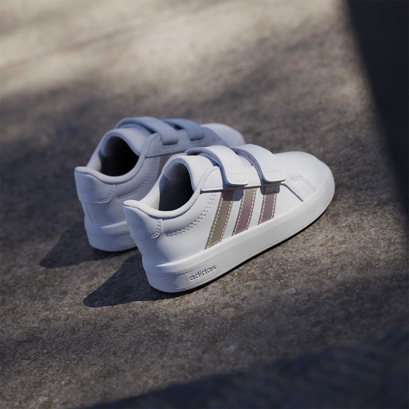 Tenisky adidas Wht 438051 Kids' Low-Top Trainers - 13