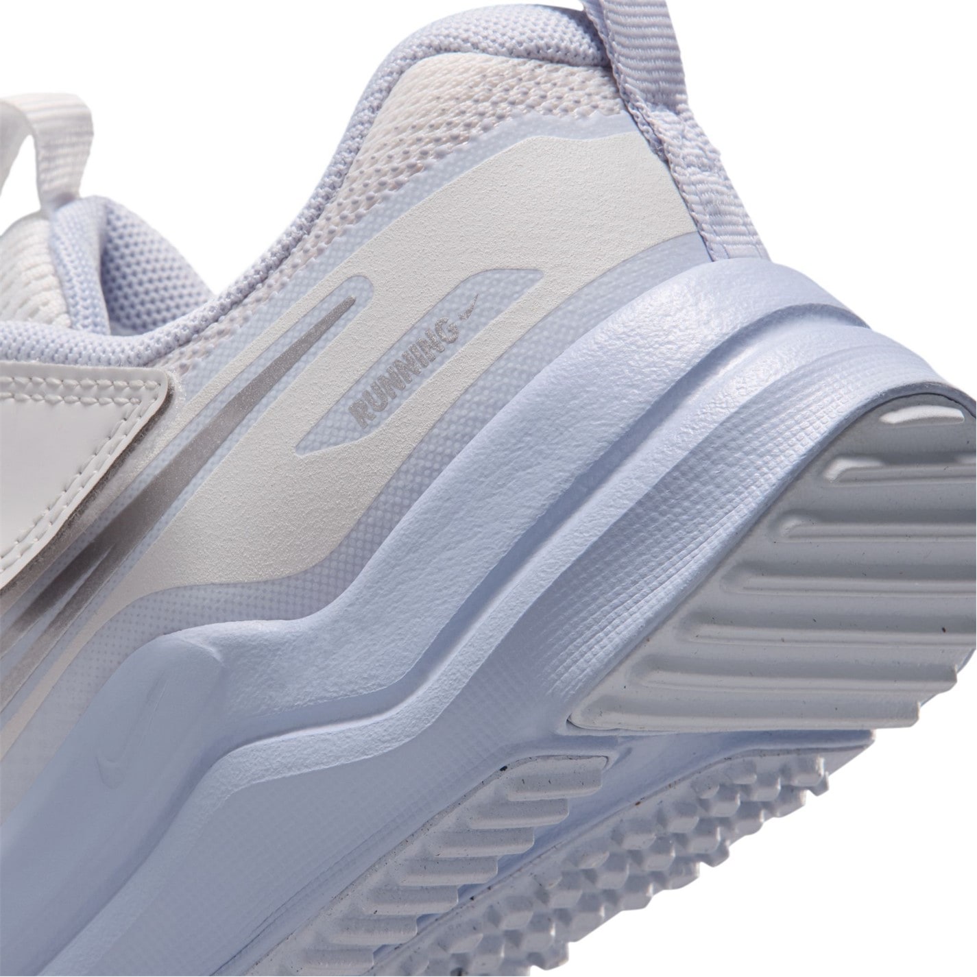 Tenisky Nike Platin 2781392 Cosmic Runners Childrens - 8