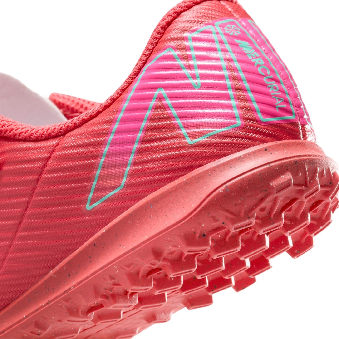 Nike Mercurial Vapour 16 Club Childrens Astro Turf Football Boots - 8