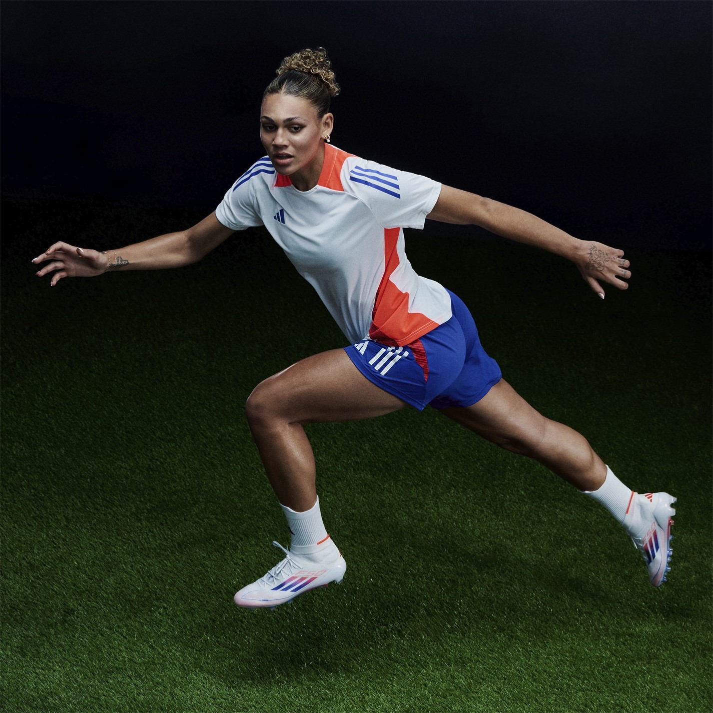 adidas F50 Elite Mid-Cut Womens Firm Ground Football Boots - 10