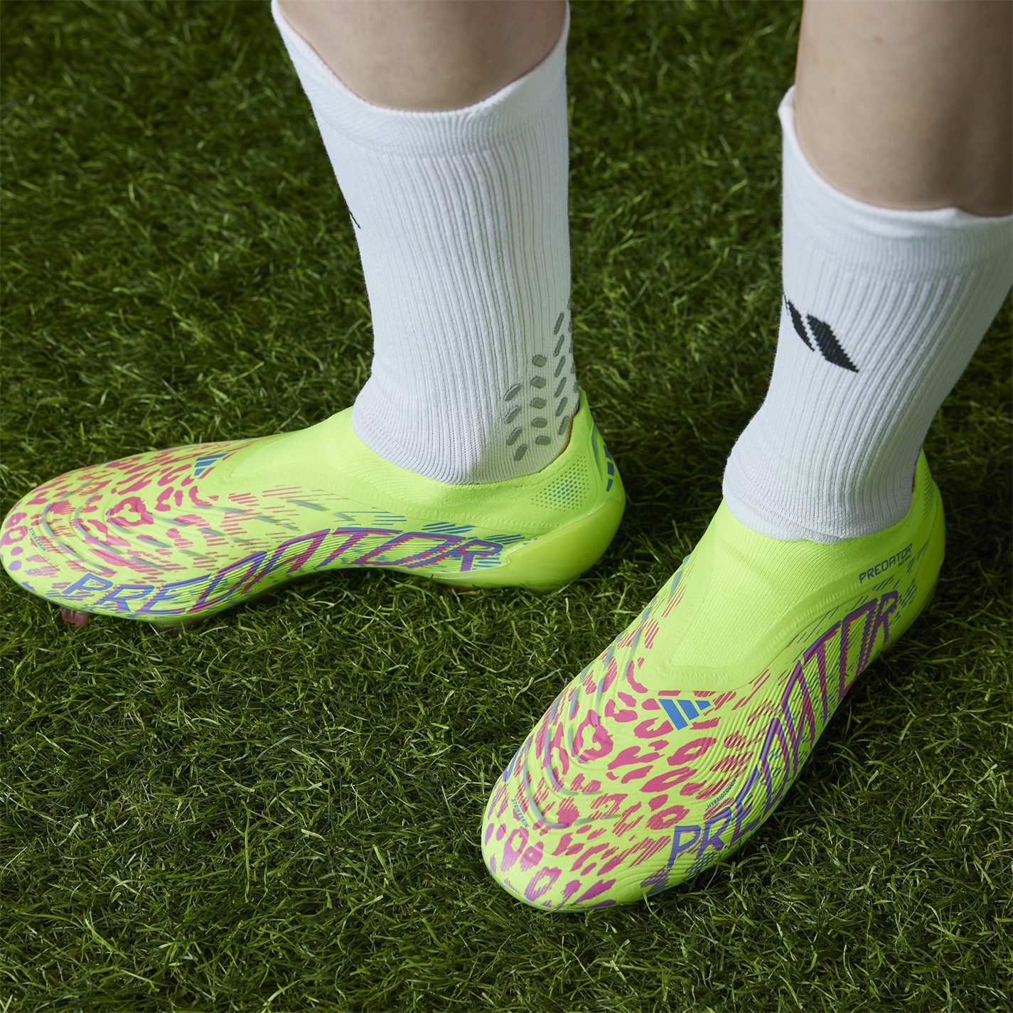 adidas Predator Elite Laceless Firm Ground Football Boots - 14