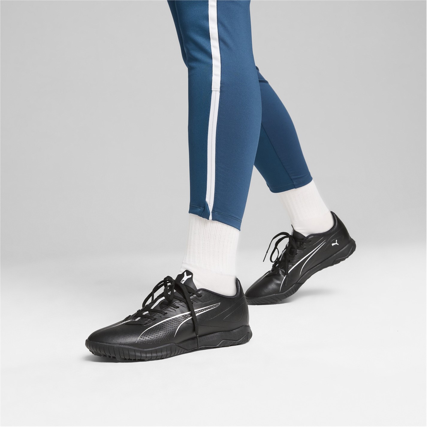 Puma Ultra Play Astro Turf Football Boots - 7