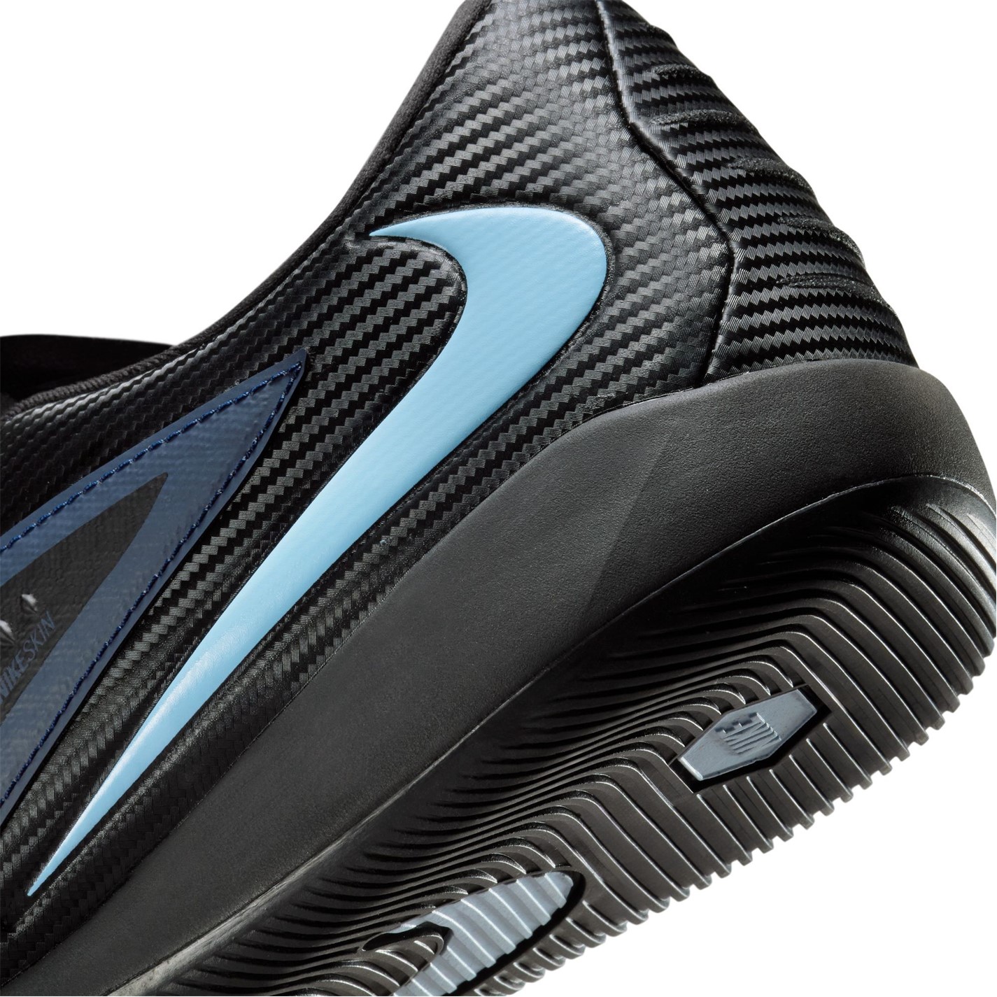 Nike Phantom Academy 6 Low Adults Indoor Football Boots - 8