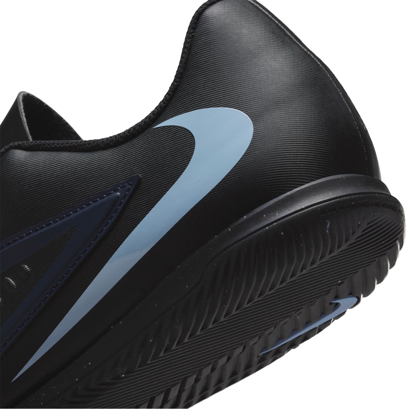 Nike Phantom 6 Club Adults Indoor Football Boots - 8