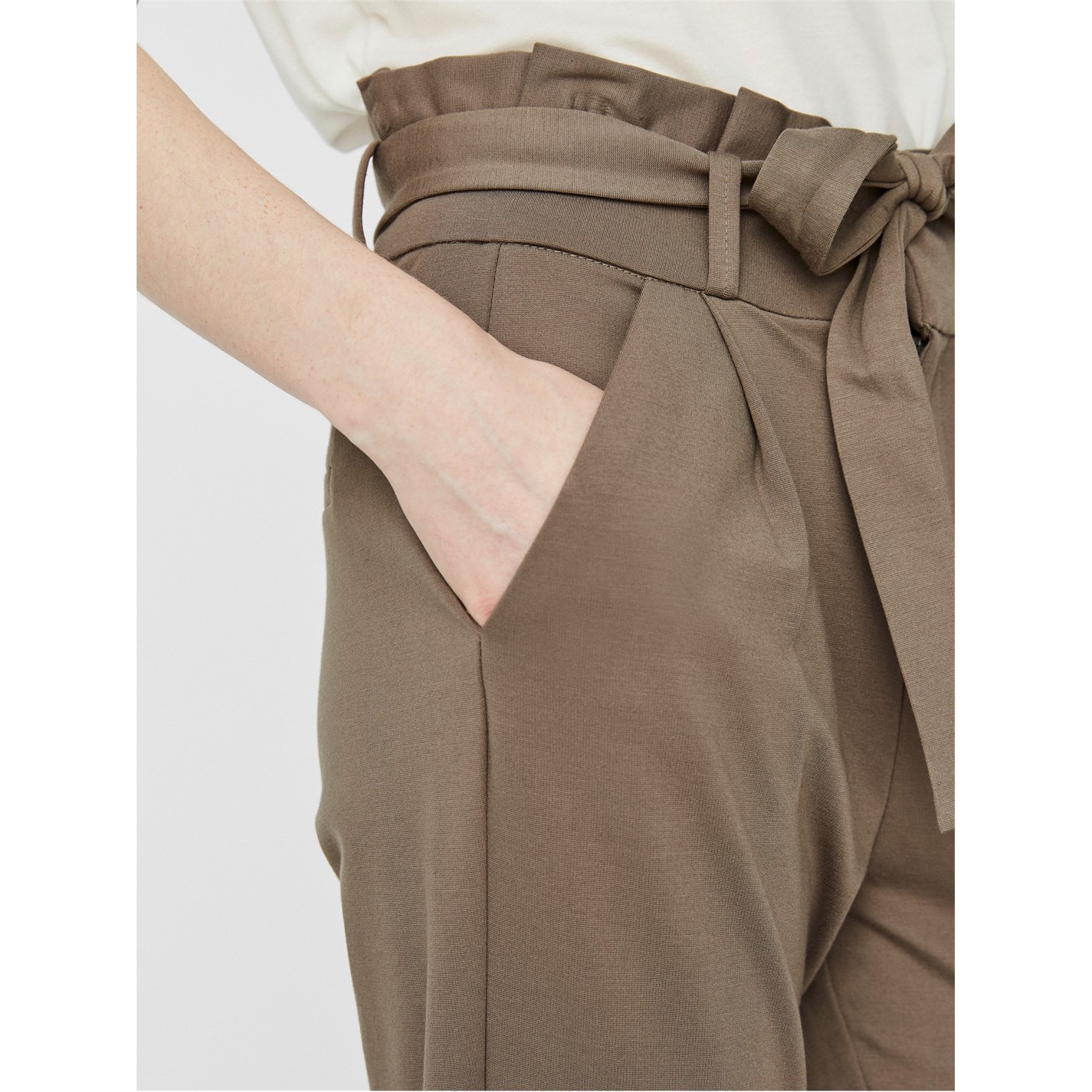 Vero Moda High-Waisted Trousers - 4