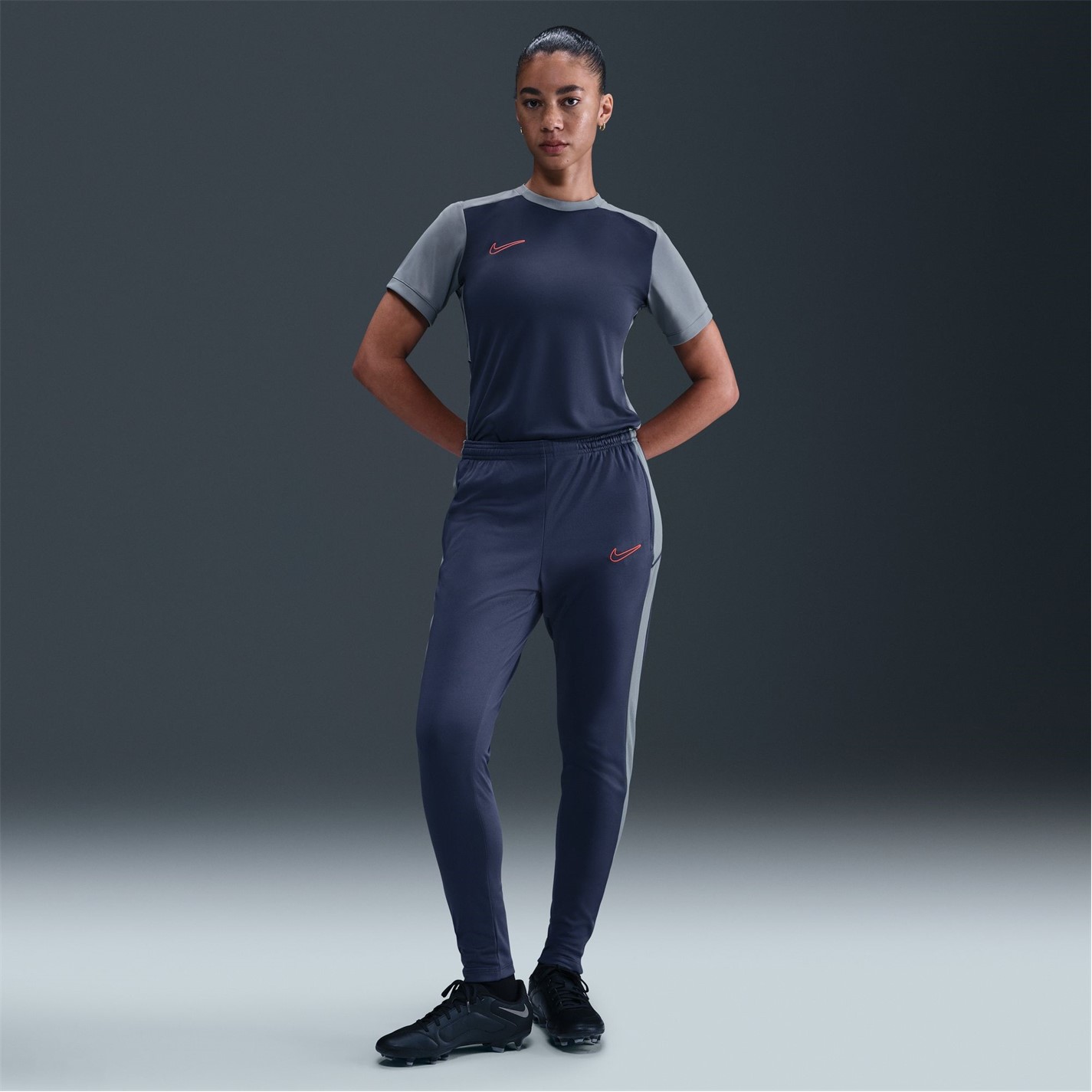 Nike Academy Football Shirt Womens - 2