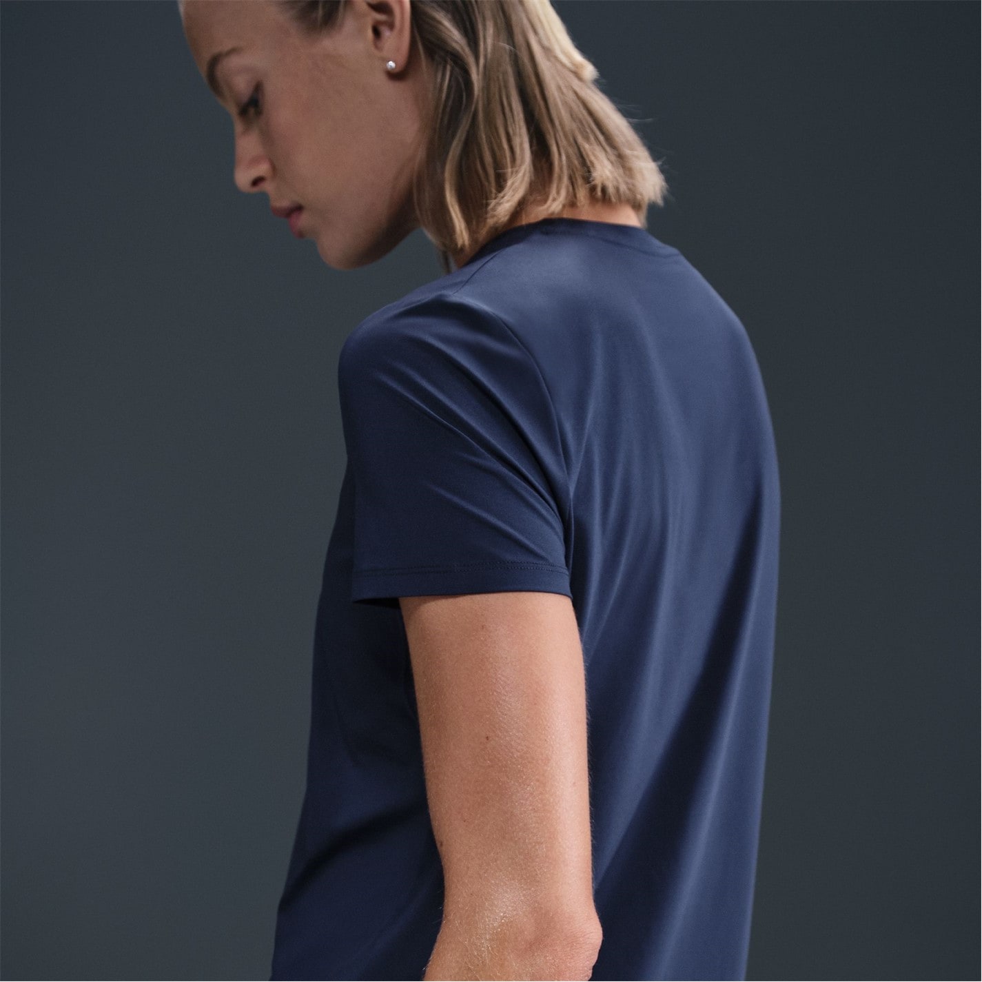 Nike Dri-FIT One Women's Standard Fit Short-Sleeve Top - 5