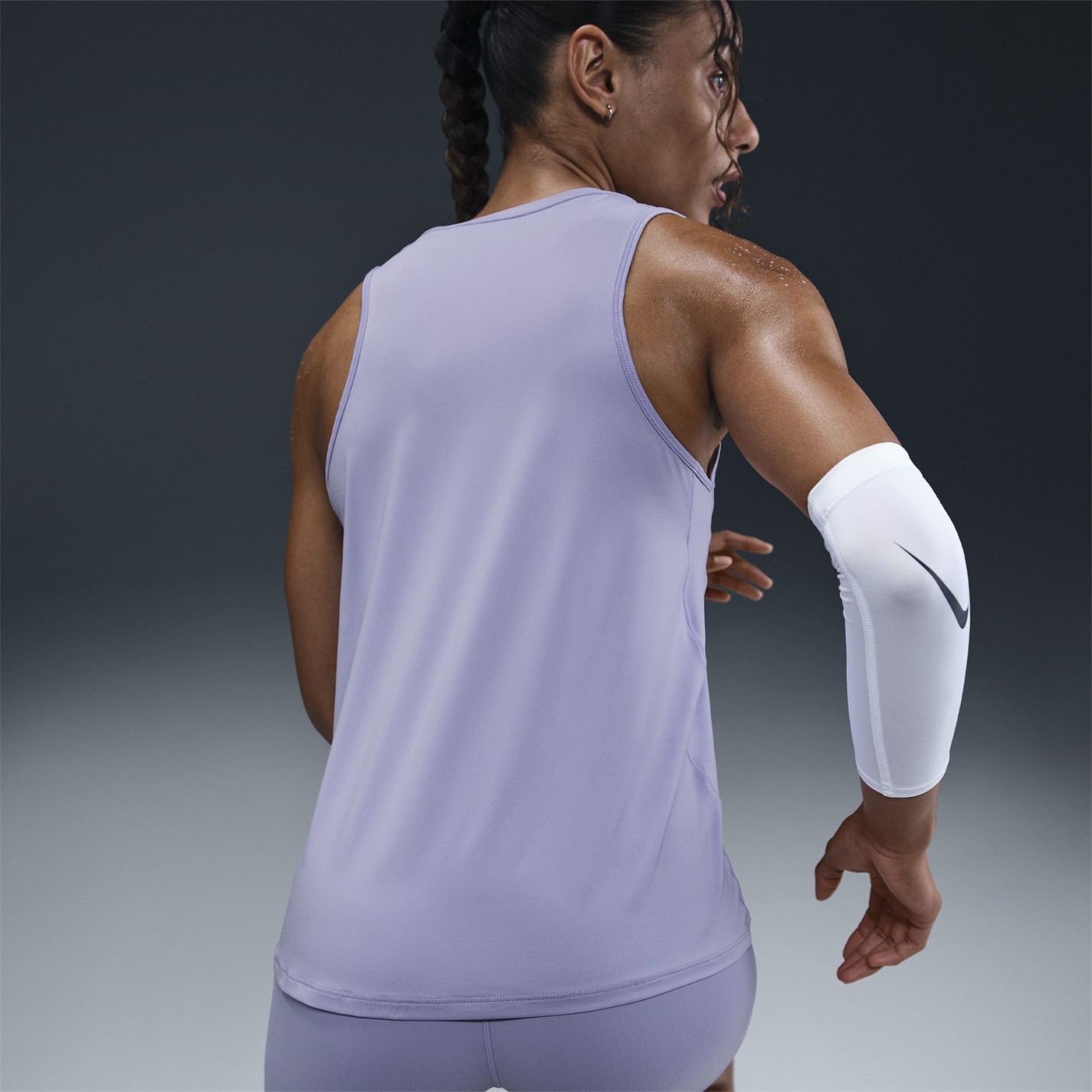 Nike One Classic Women's Dri-FIT Fitness Tank Top - 2