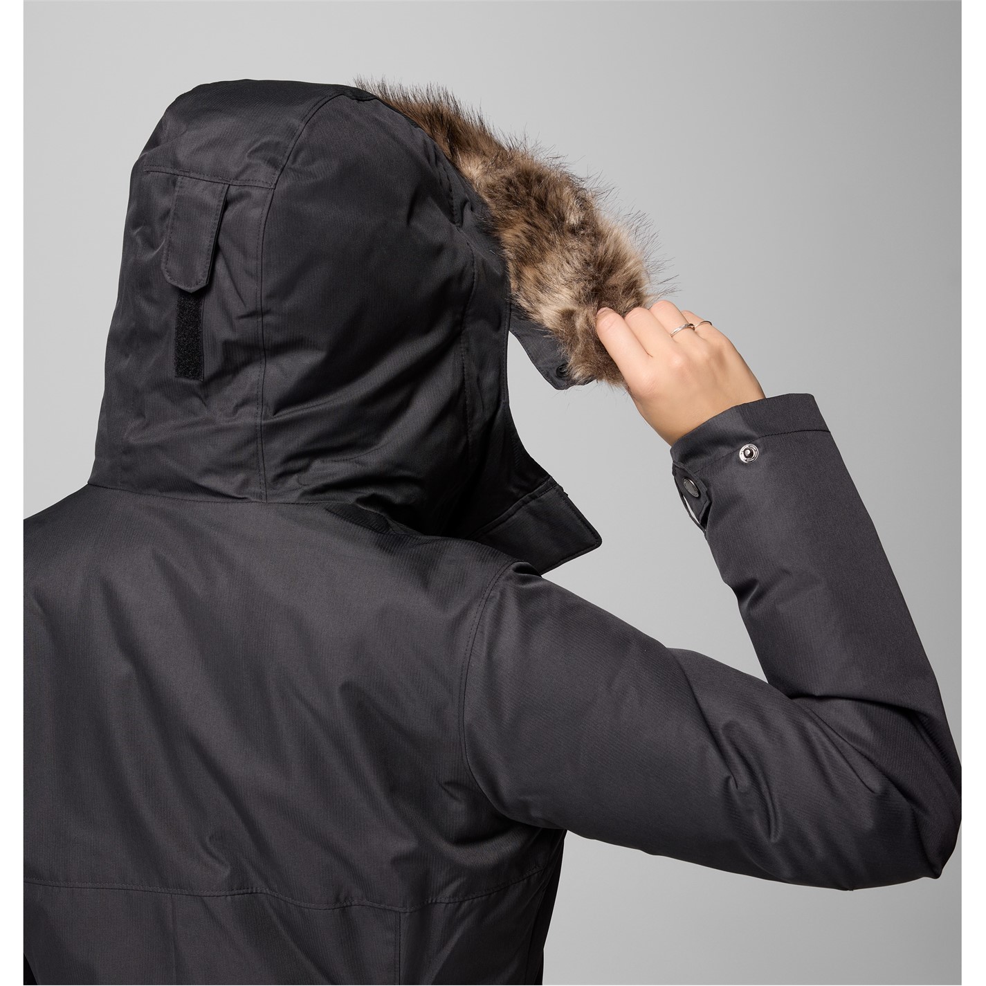 Bunda Columbia Black 9243773 Women's Suttle Mountain Down Sherpa-Lined Synthetic Down Parka - 7