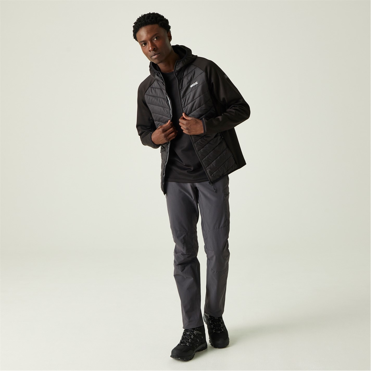 Bunda Regatta Black 9976700 Mens Andreson Water Resistant Hooded Long Sleeve Insulated Puffer Jacket - 4
