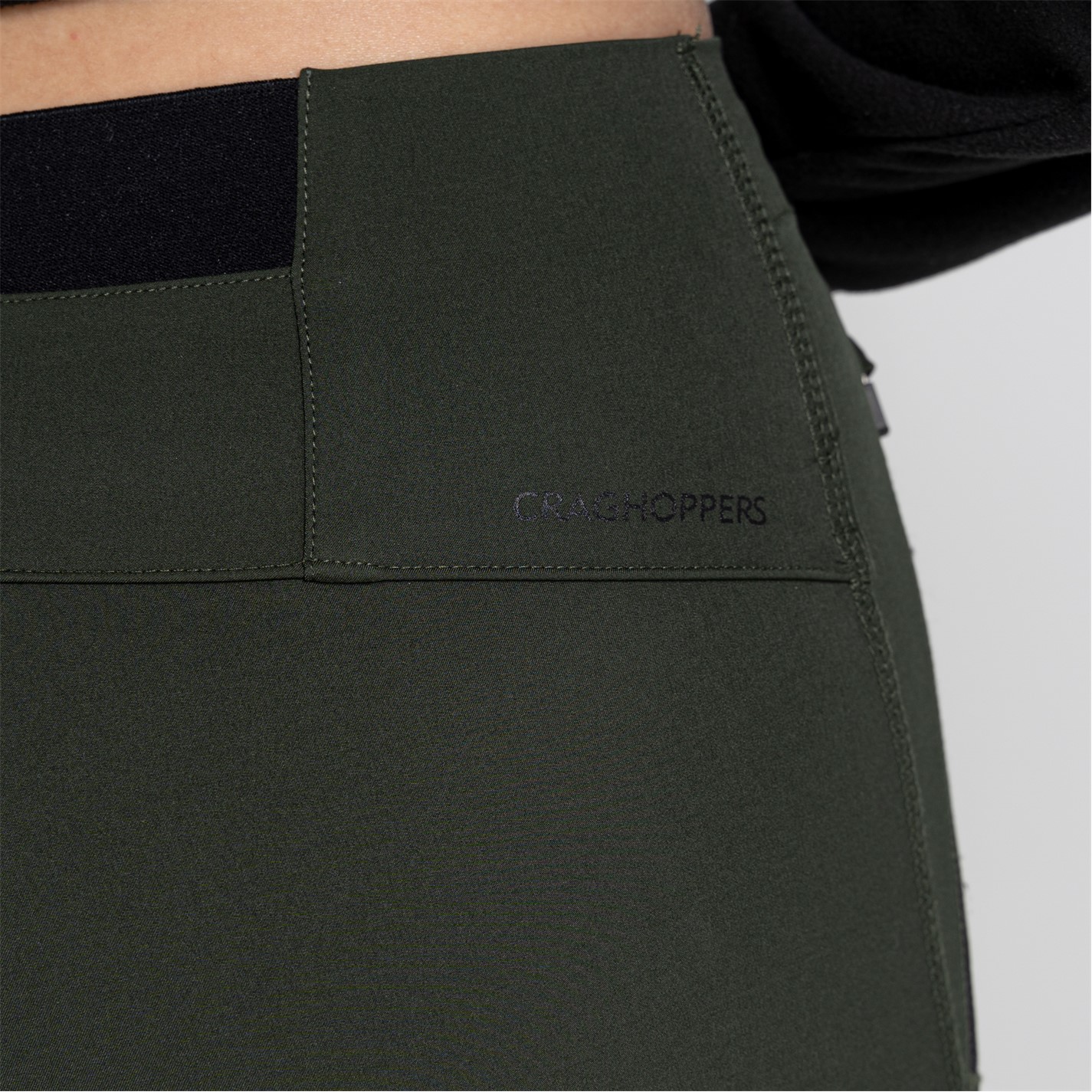 Nohavice Craghoppers Oak Green 7483800 Women's Crag Expedition Performance Walking Trousers - 6