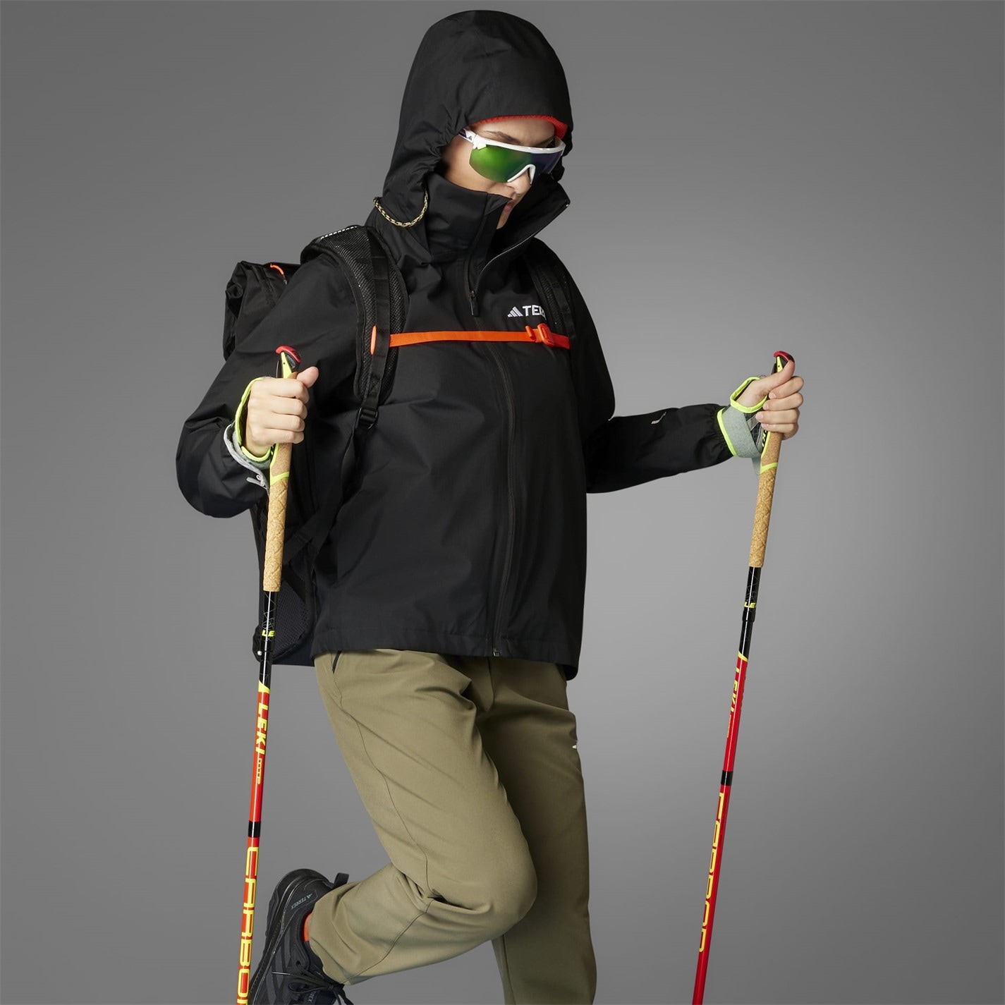 Bunda adidas Black 2302211 Women's Multi Essentials Hooded Long Sleeve Waterproof Jacket - 13