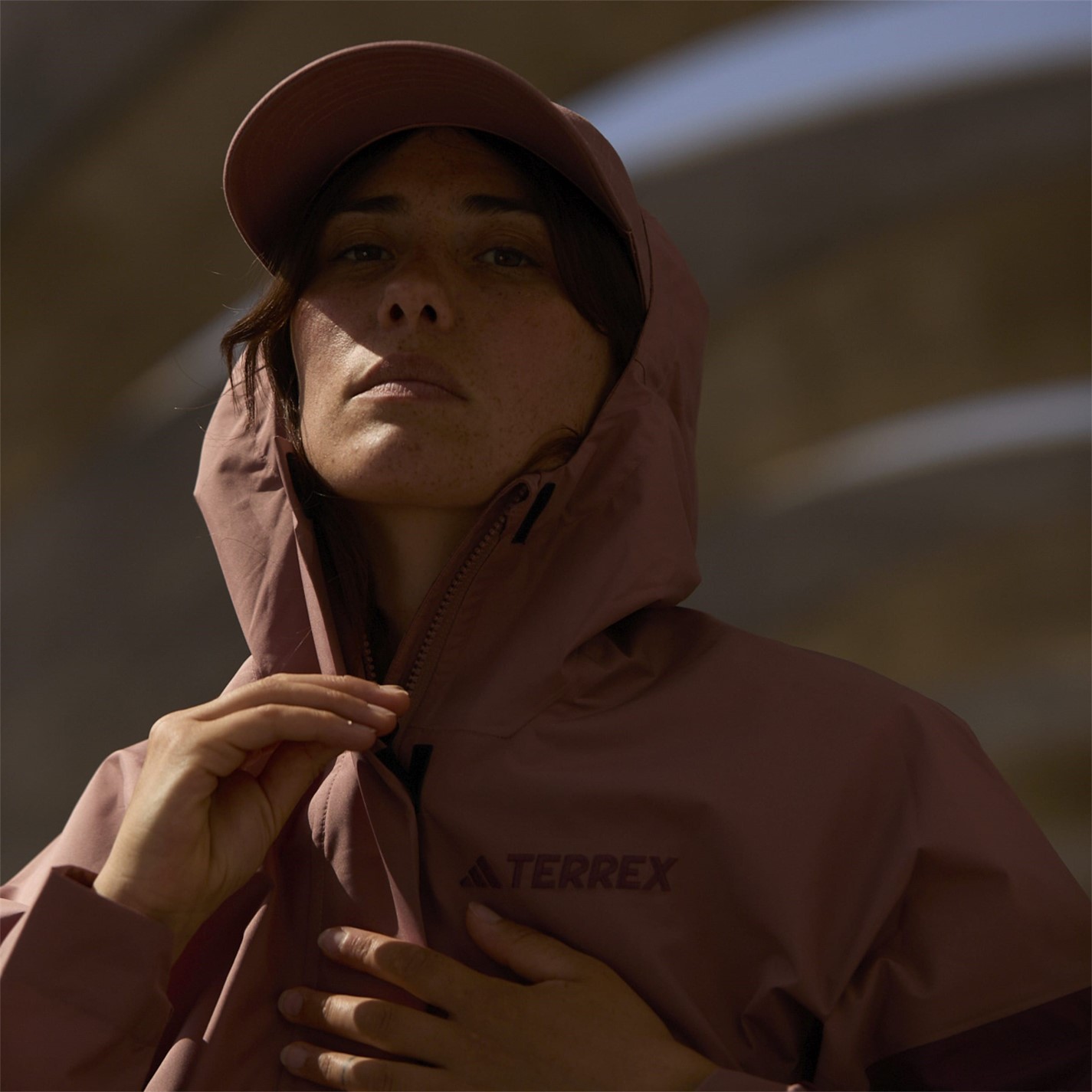 Dámska bunda adidas Warm Clay 4274958 Women's Terrex Xploric Climaproof Half Zip Waterproof Jacket - 14