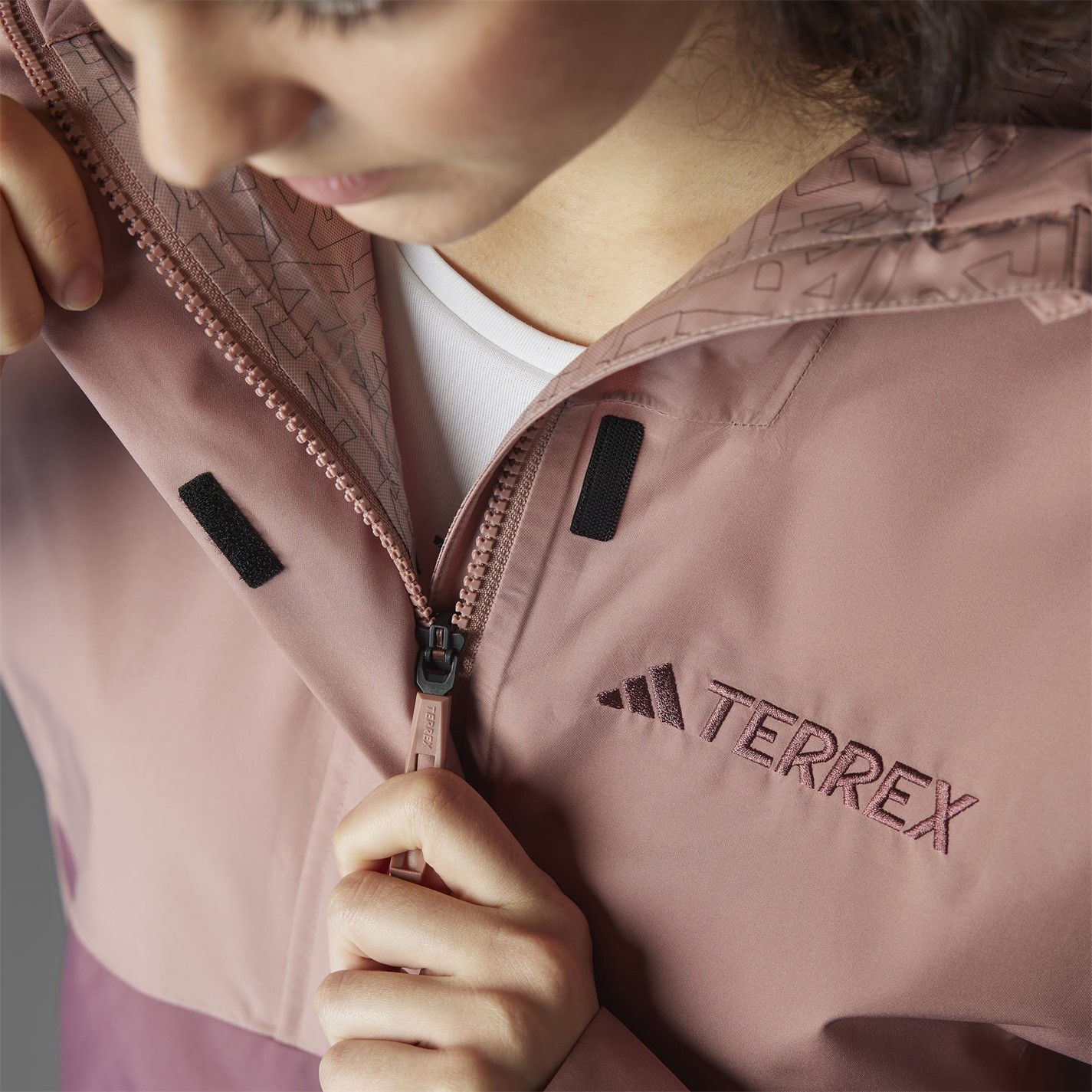 Dámska bunda adidas Warm Clay 4274958 Women's Terrex Xploric Climaproof Half Zip Waterproof Jacket - 15