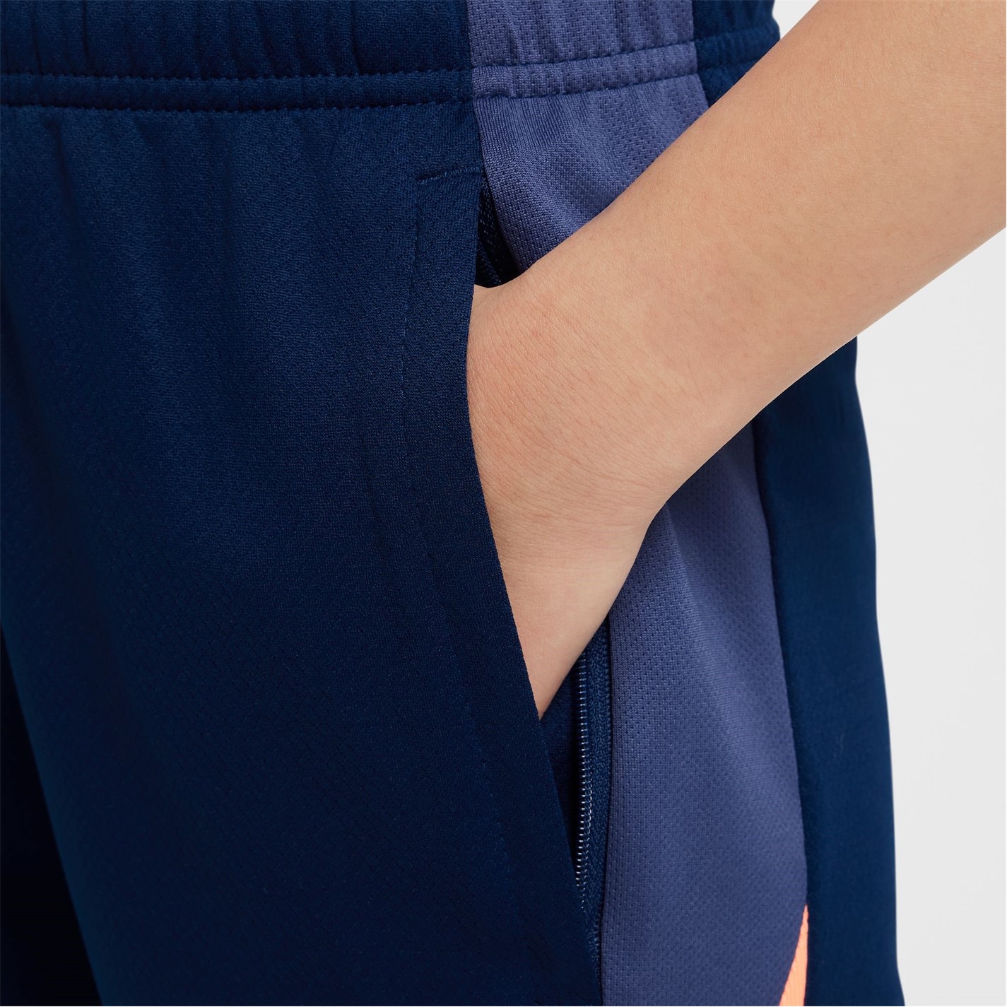 Nike Strike24 Big Kids' Dri-FIT Shorts - 6