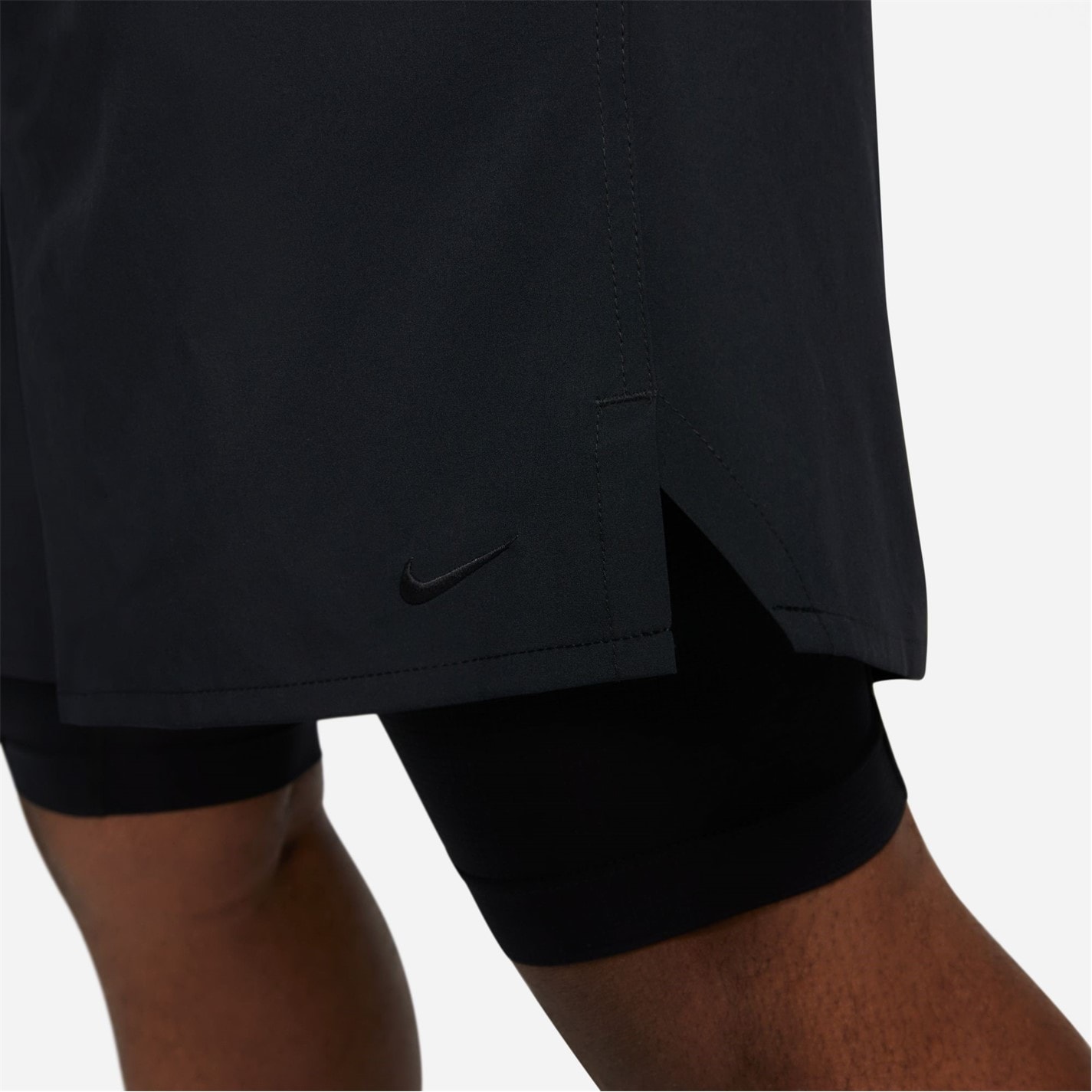 Kraťasy Nike Black 2604126 Dri-FIT Unlimited Men's 7 2-in-1 Woven Fitness Shorts - 15