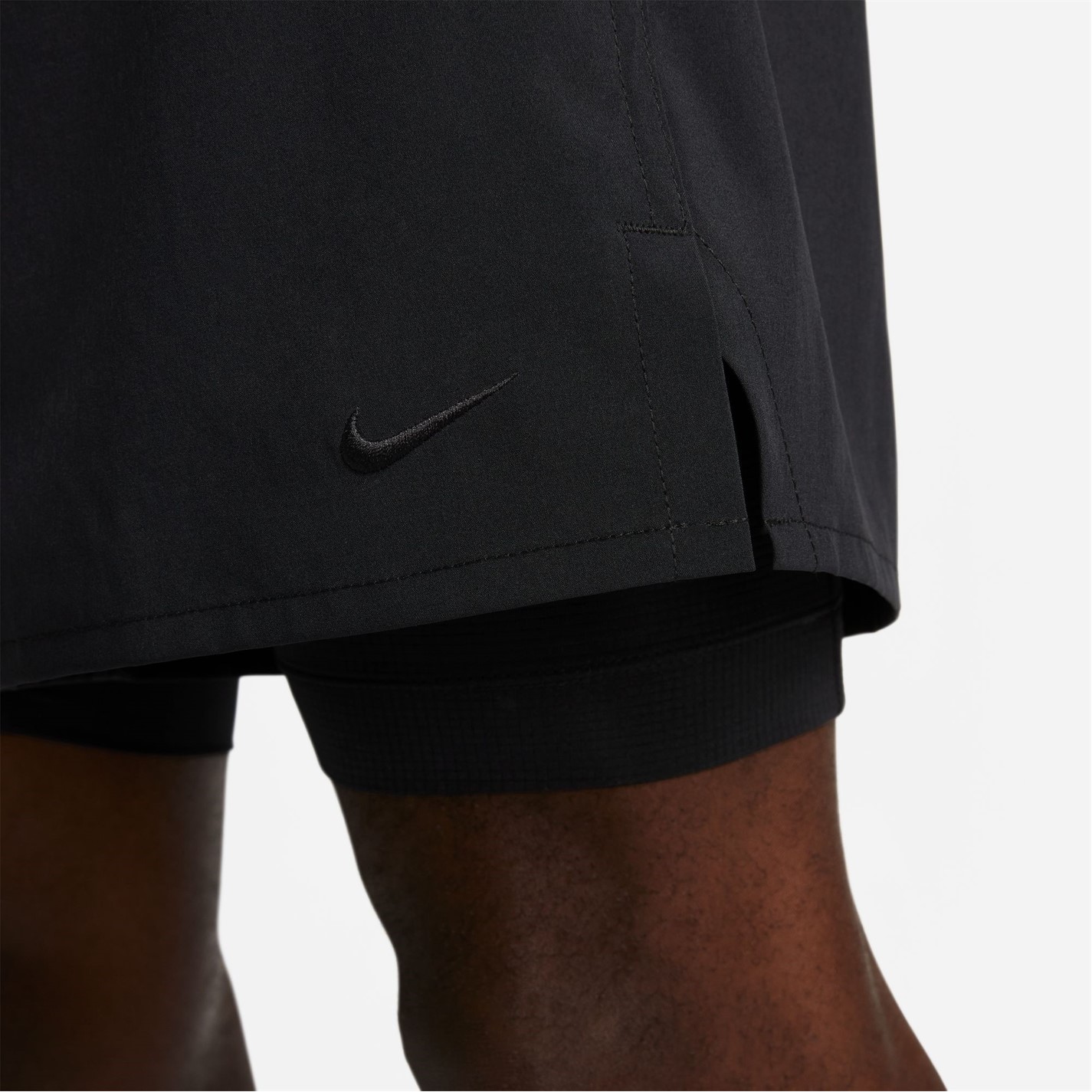 Kraťasy Nike Black 2604126 Dri-FIT Unlimited Men's 7 2-in-1 Woven Fitness Shorts - 3