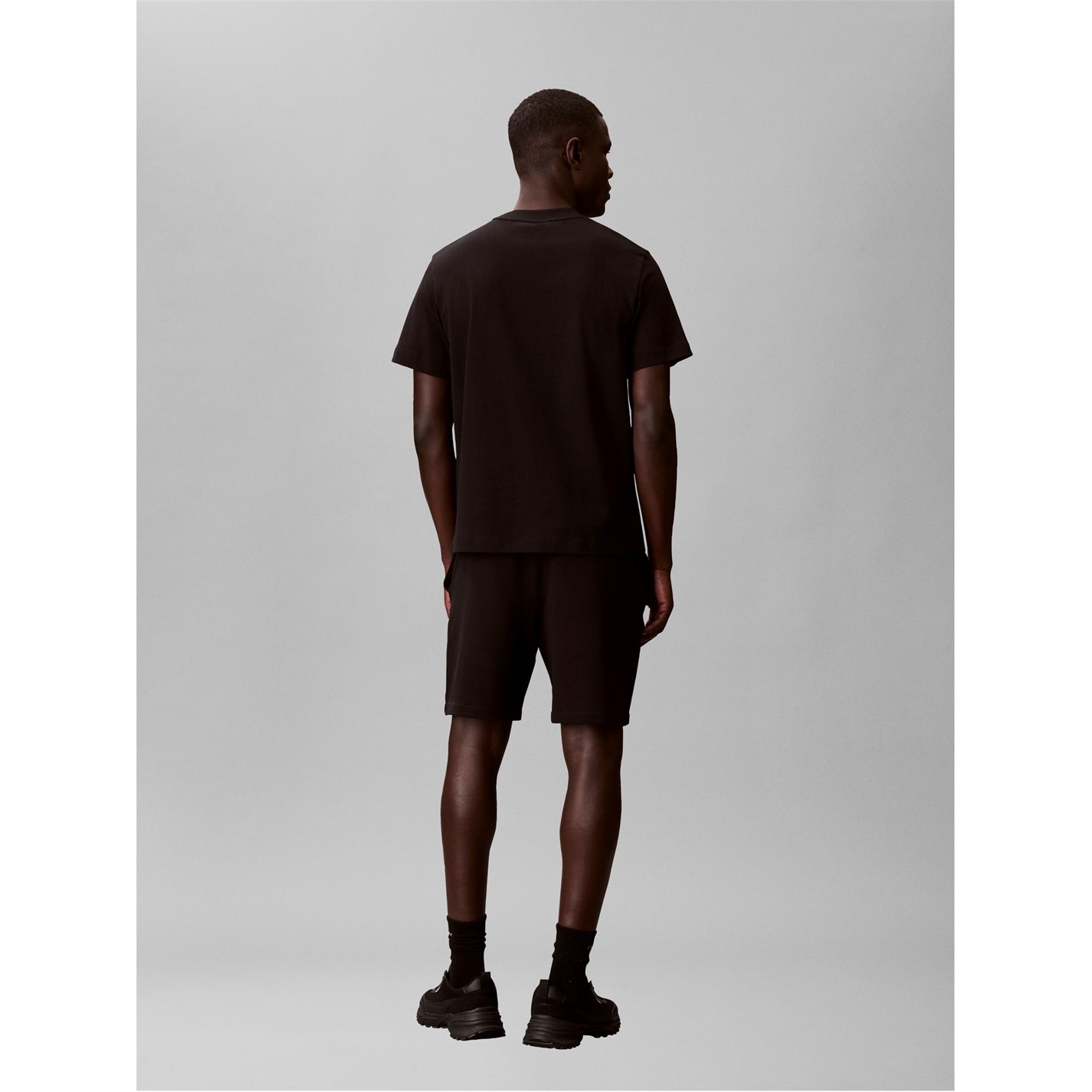 Kraťasy Calvin Klein Jeans Black 8406810 Men's Woven Badge Fleece Jogger Shorts - 6