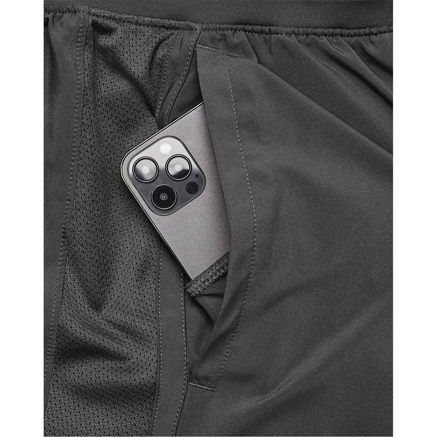 Kraťasy Under Armour Pitch Grey 7559454 UA Launch Mens 2-in-1 5in Shorts - 6