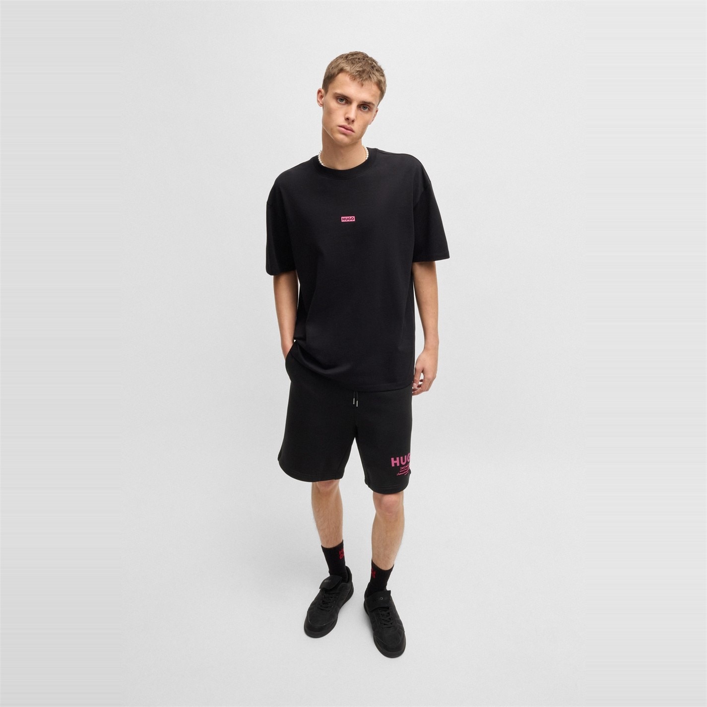 Kraťasy Hugo Black 003 3793379 Men's Nomario Fleece Jogger Shorts - 5