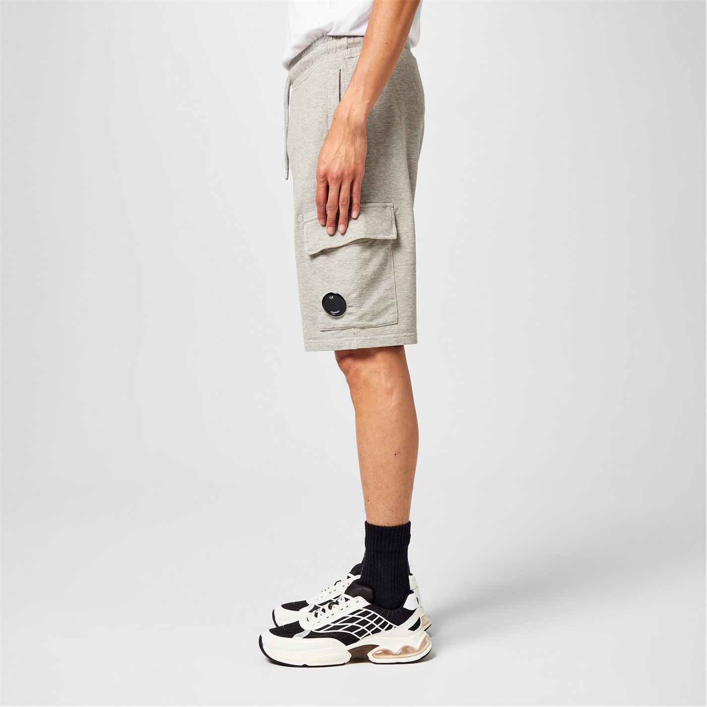 Kraťasy CP COMPANY Grey M94 9911385 Men's Micro Lens Fleece Jogger Shorts - 5
