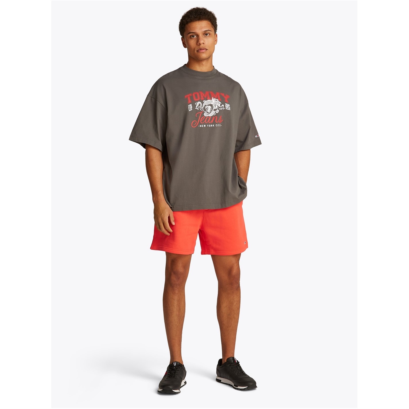 Kraťasy Tommy Jeans Brt Vermillion 7862984 Men's Fleece Jogger Shorts - 3