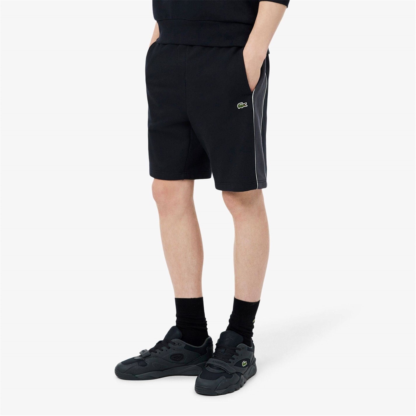 Kraťasy Lacoste Black 4CI 7545111 Men's Black Fleece Jogger Shorts - 2