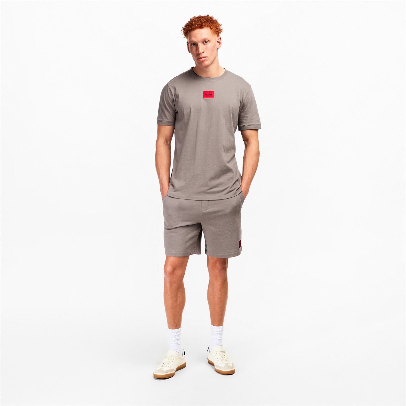 Kraťasy Hugo Brown 237 372977 Mens HUGO Jogger Fleece Shorts with Logo Detail - Soft Cotton-Blend Jersey - 6
