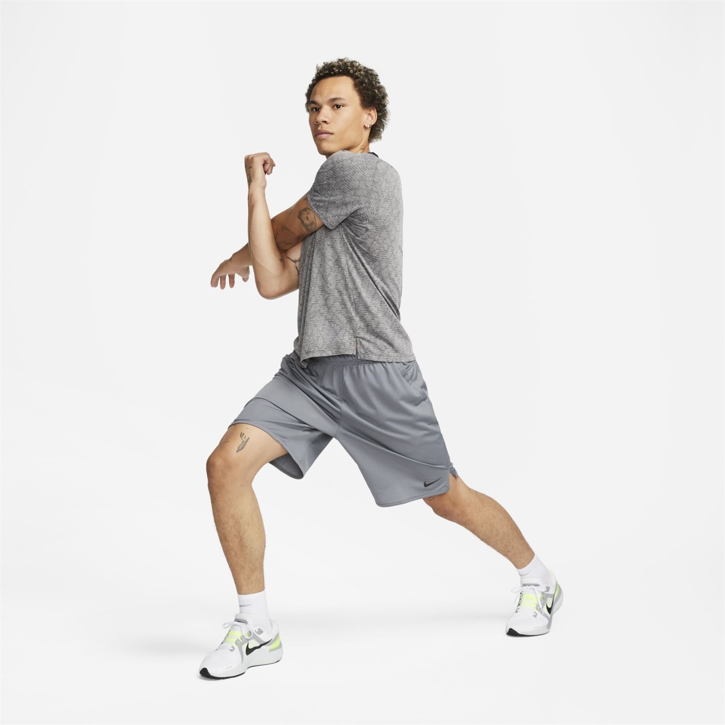 Kraťasy Nike Smoke Grey 8943366 Totality Men's Dri-FIT 9 Unlined Versatile Shorts - 7