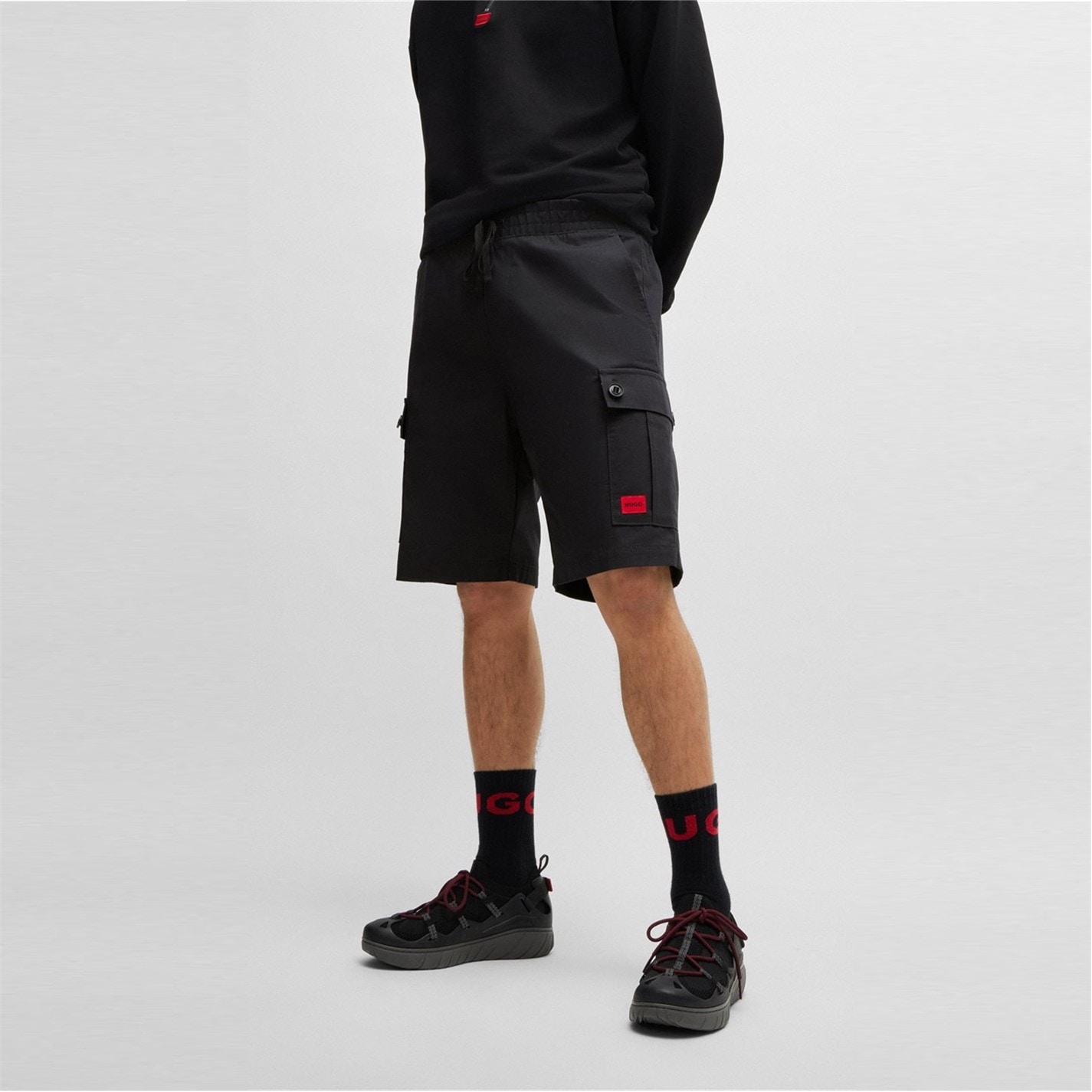 Kraťasy Hugo Black 001 6110350 Men's Cotton Cargo Shorts - 3