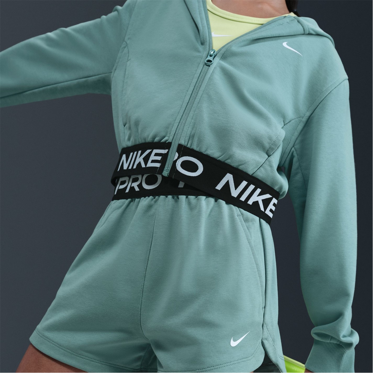 Nike Cannon 3093979 Kids' Fleece Gym Shorts - 10